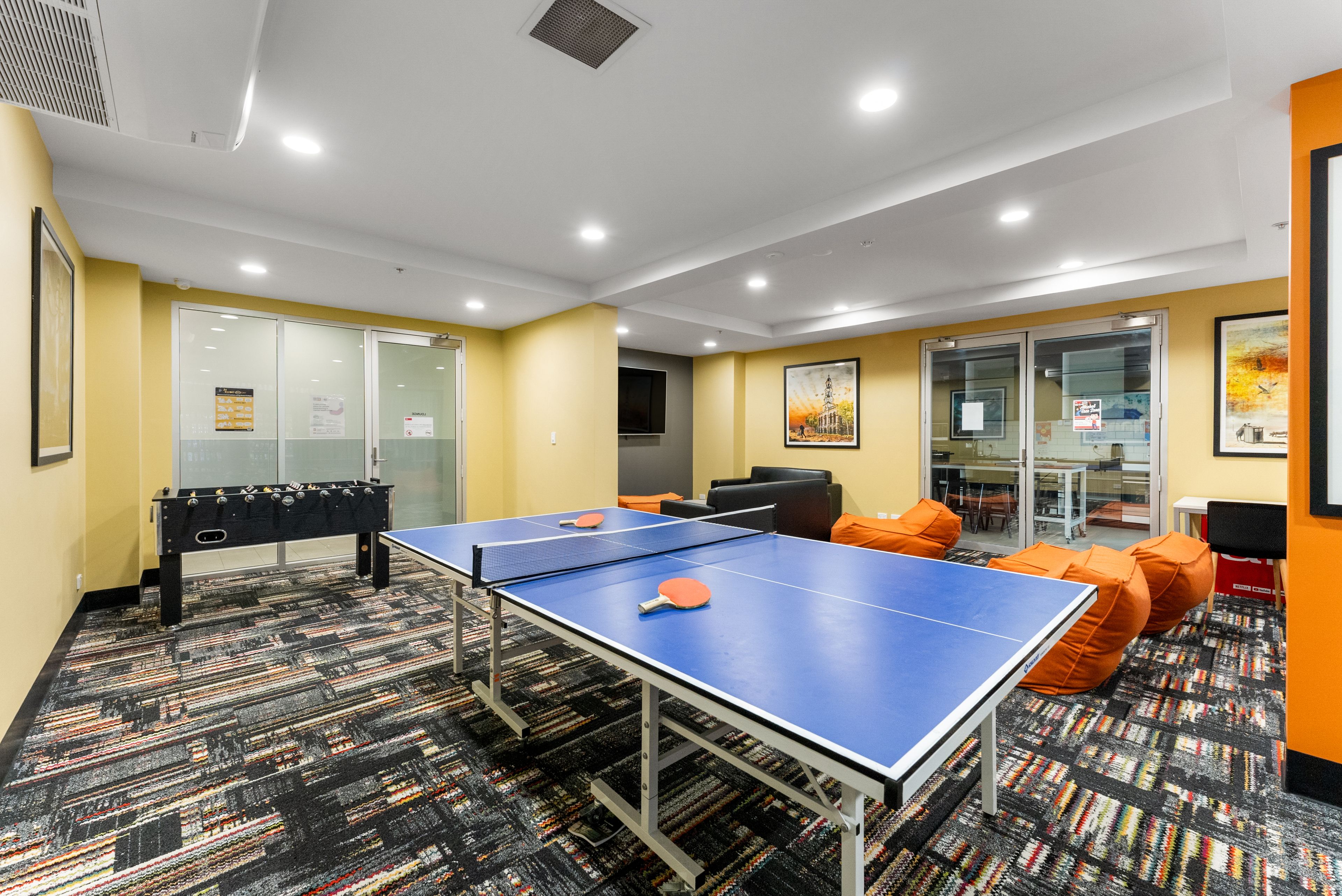 425/304 Waymouth Street — photo 13 of 24