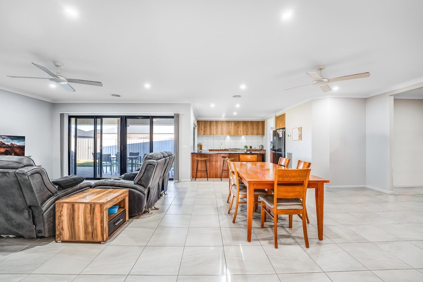 146 Hillford Circuit — photo 14 of 30
