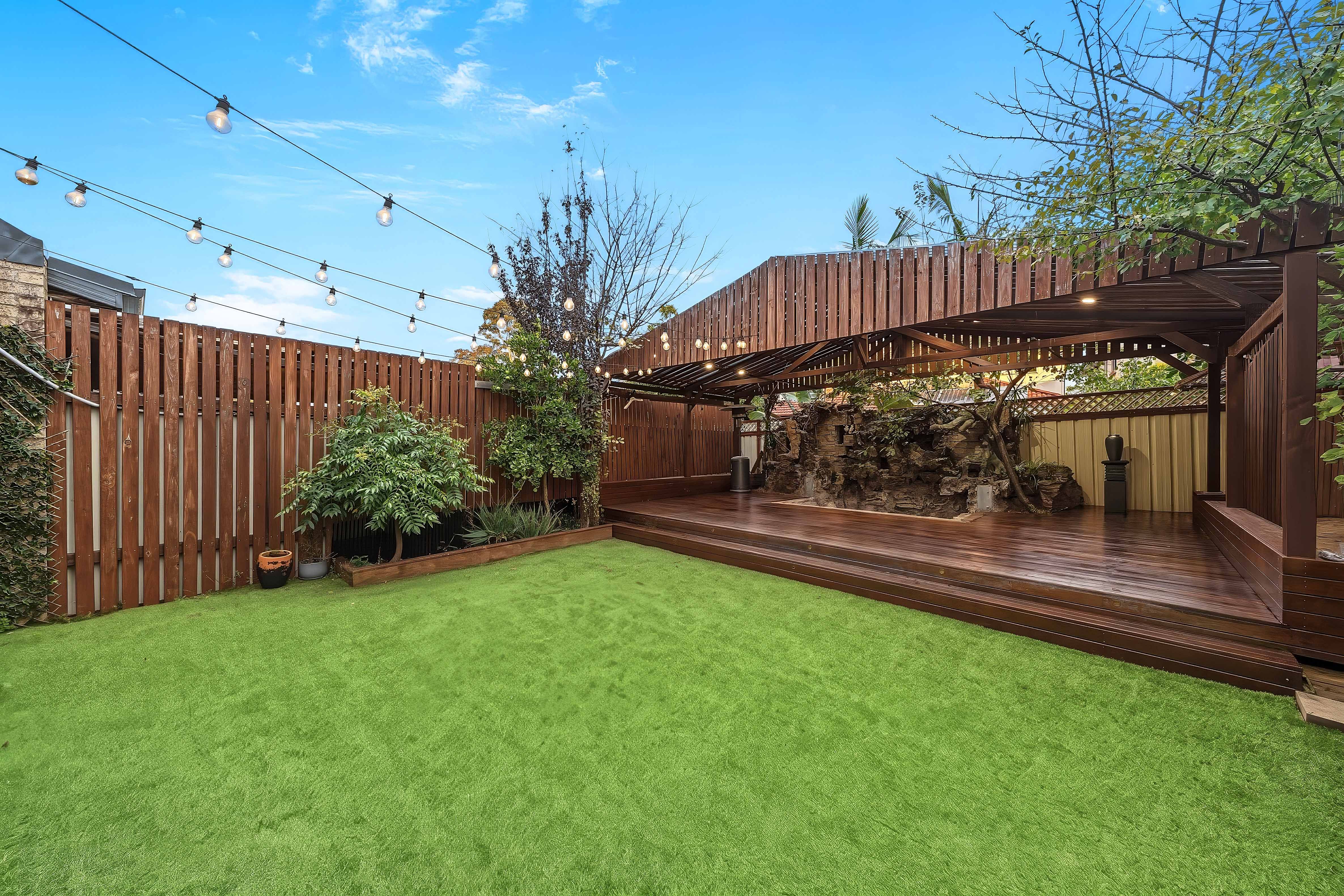 10 Gough Avenue — photo 3 of 14