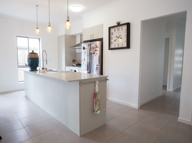 21 Braxlaw Crescent, Dakabin, QLD 4503