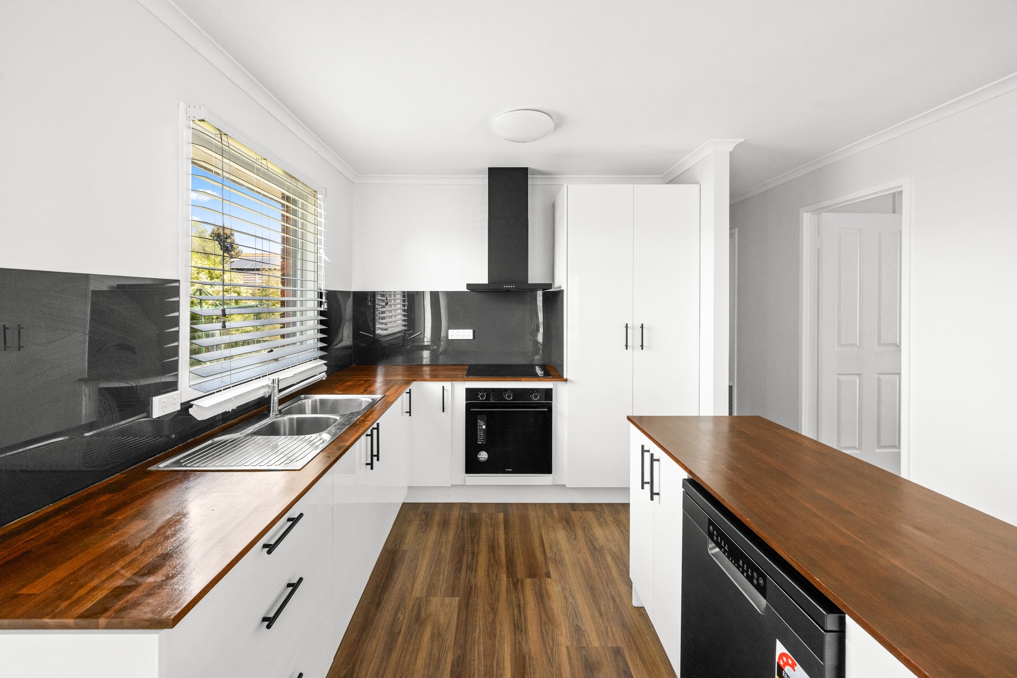 2 Brimpton Grove, Wyndham Vale, VIC 3024