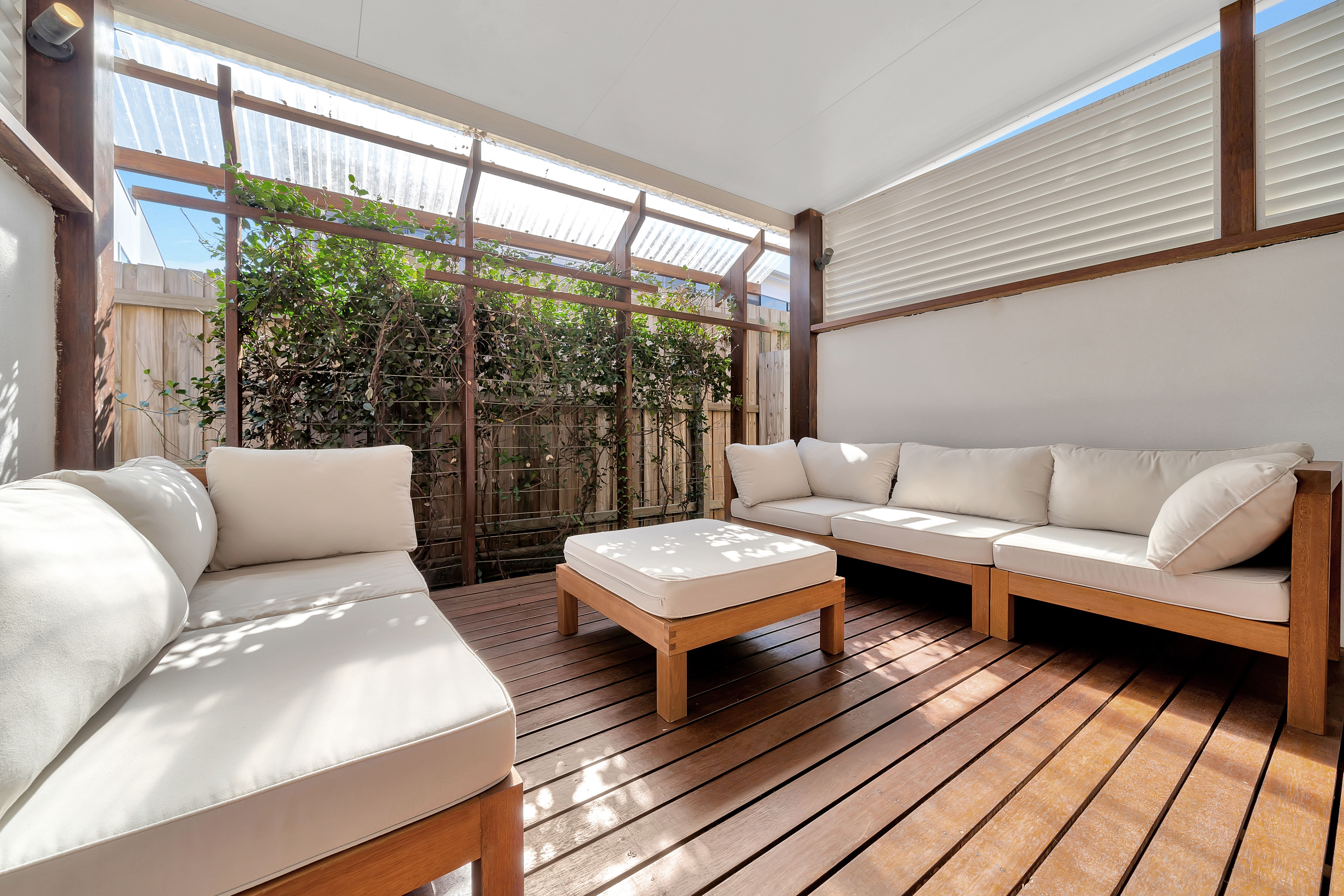 22/111 Barbaralla Drive, Springwood, QLD 4127