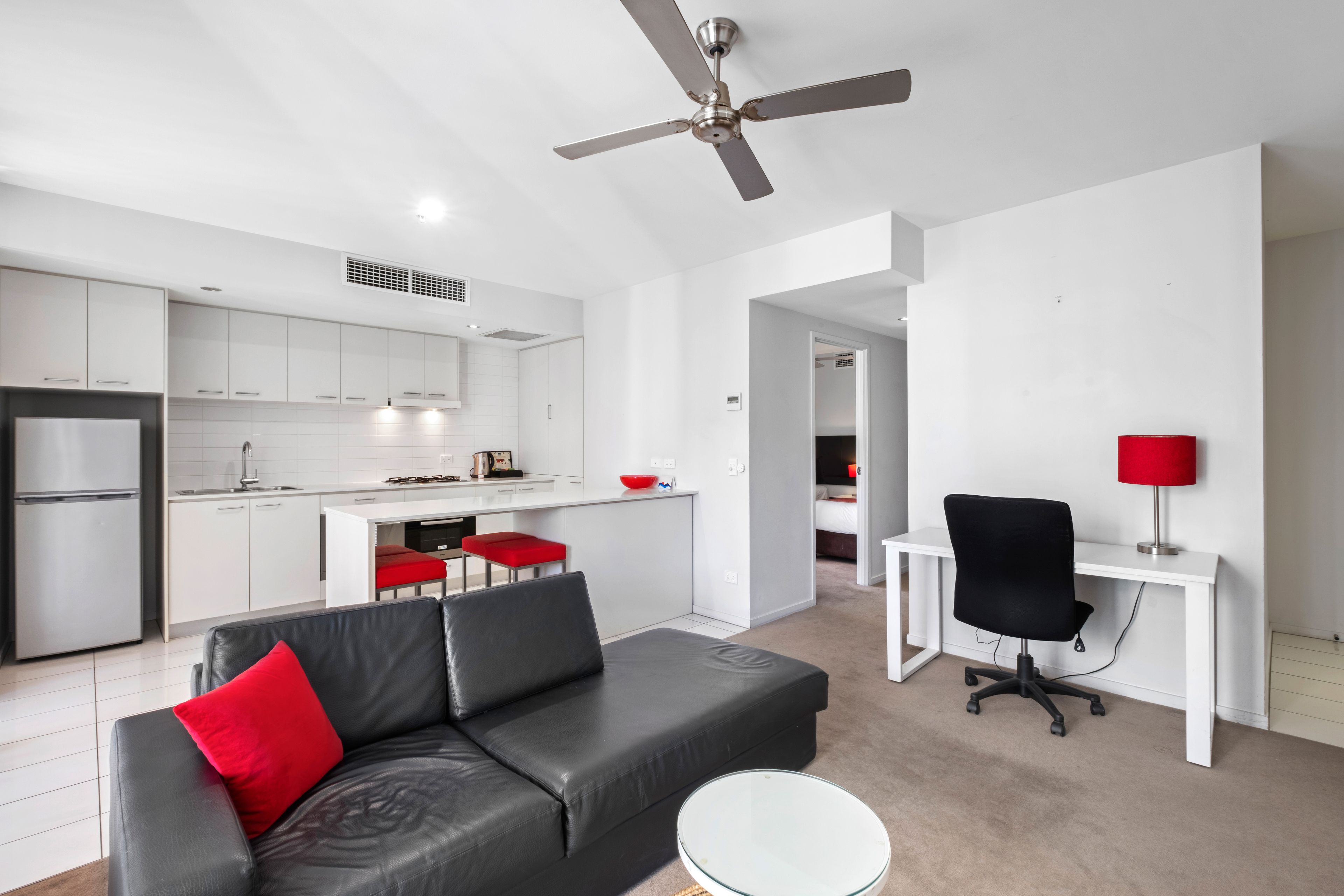 1501/127 Charlotte Street — photo 4 of 16