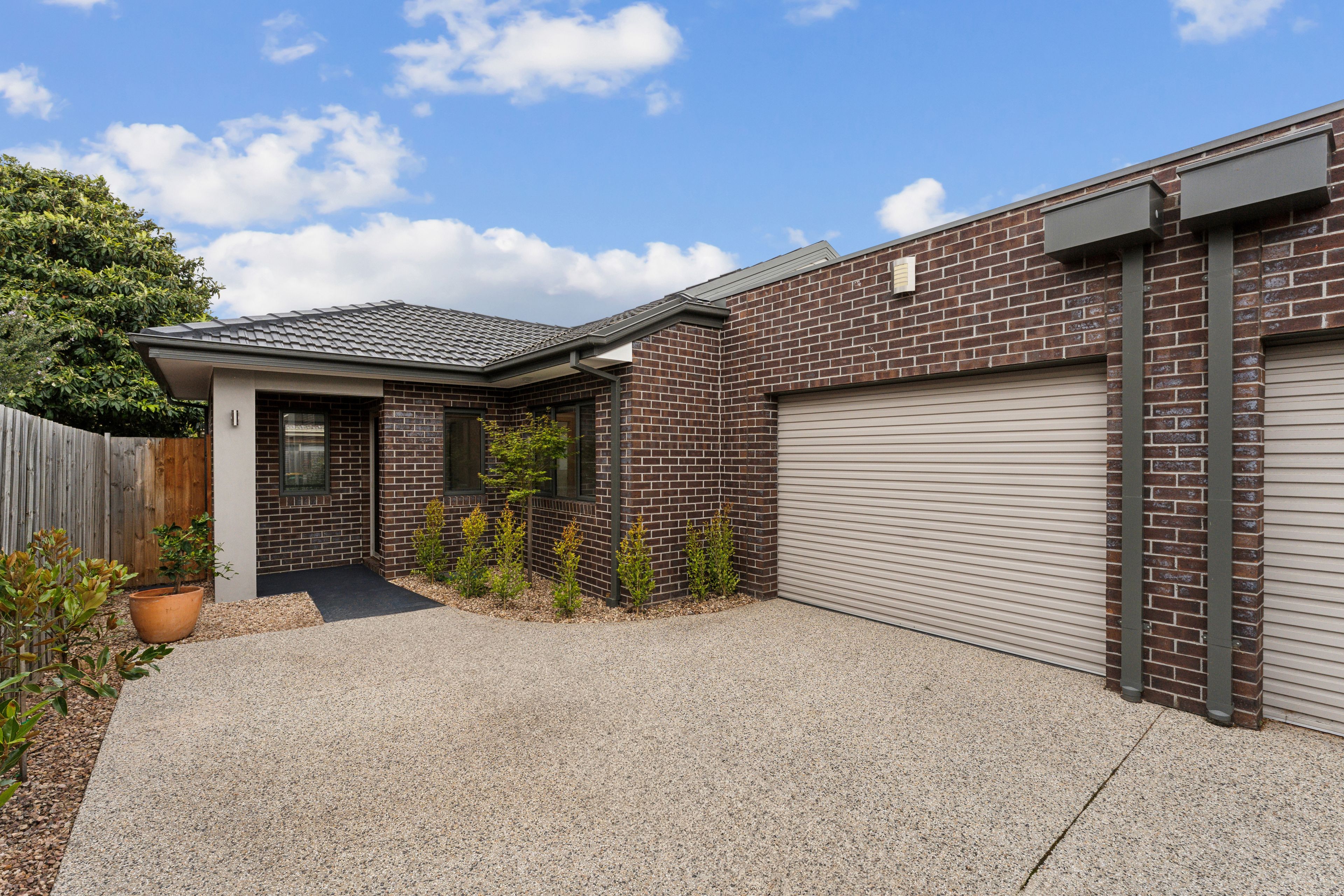 107 St Vigeons Road, Reservoir VIC 3073