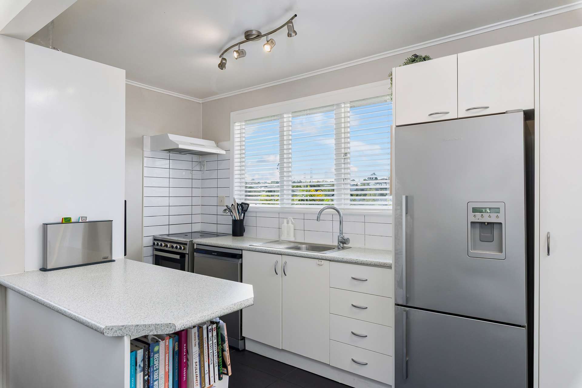 31 Marshall Laing Avenue photo 5