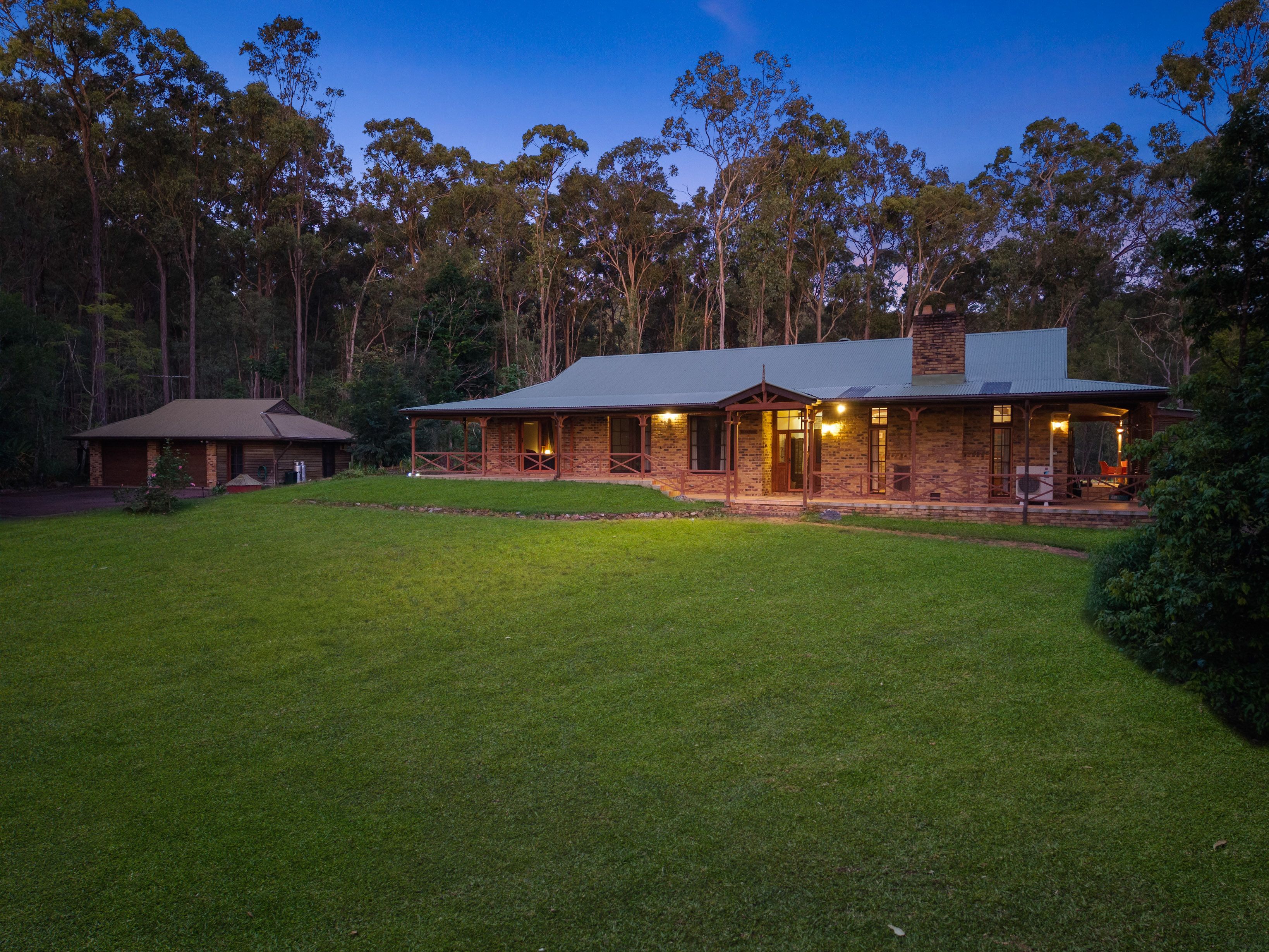 32 Ponderosa Avenue, Buccan, QLD 4207