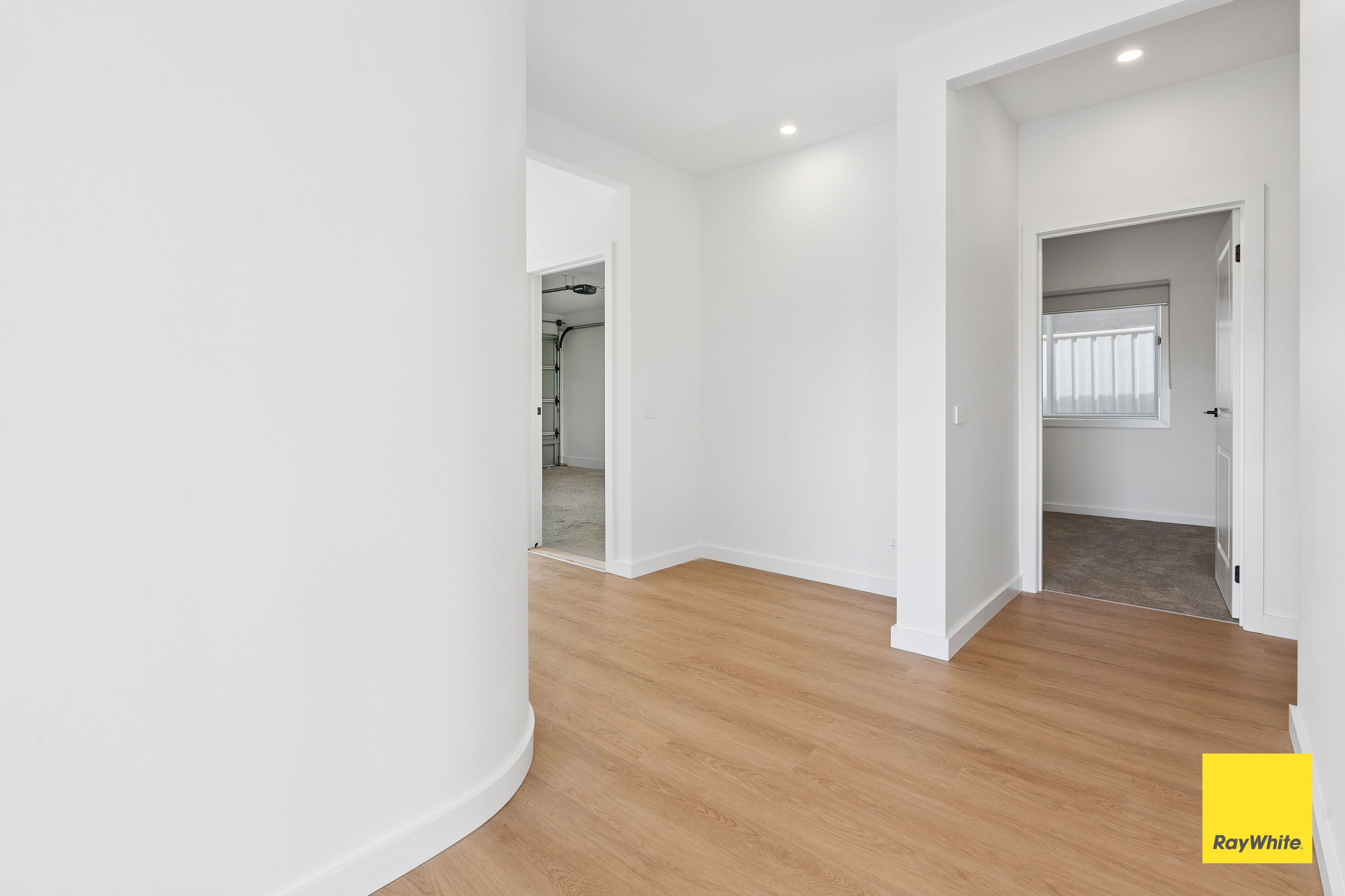1/10 Amara Way — photo 4 of 18