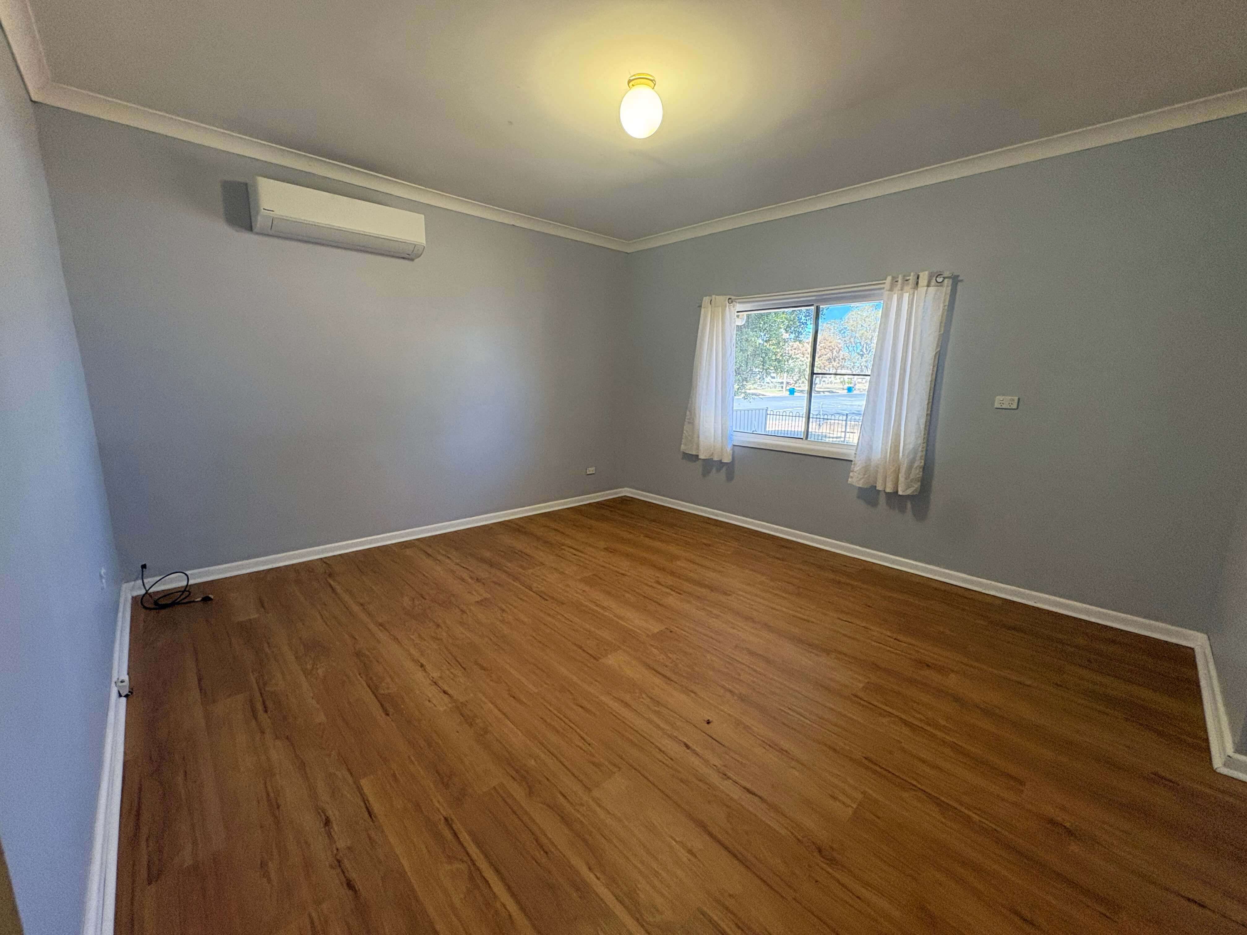 74 Warren Street — photo 4 of 16