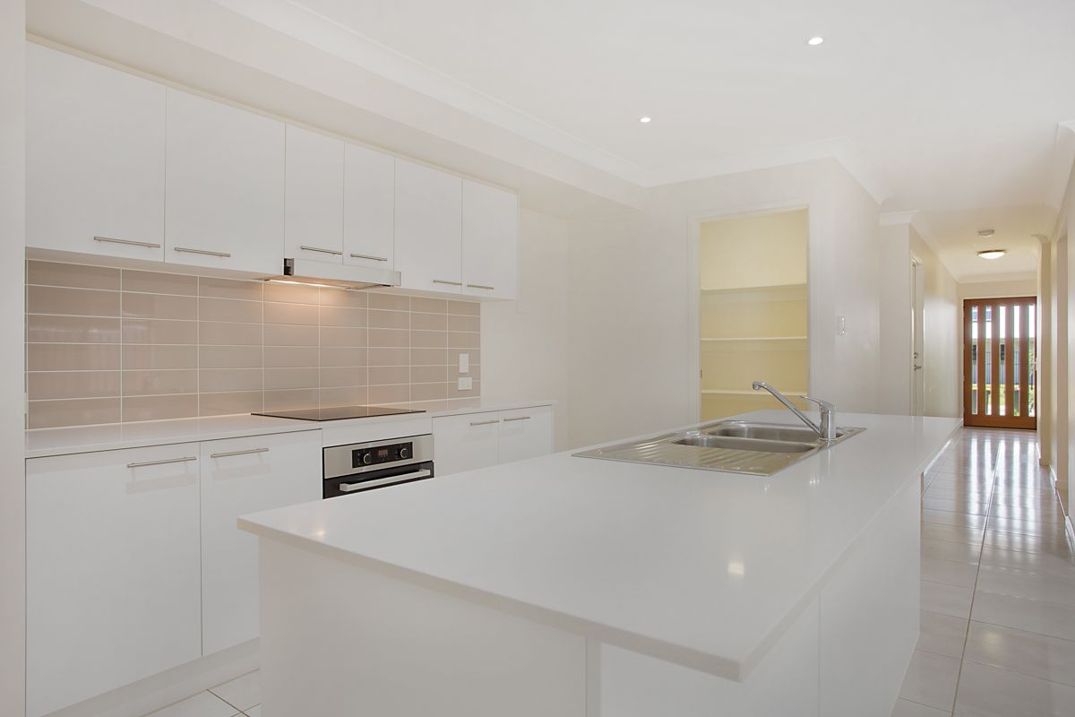 34 Essencia Avenue, Dakabin, QLD 4503