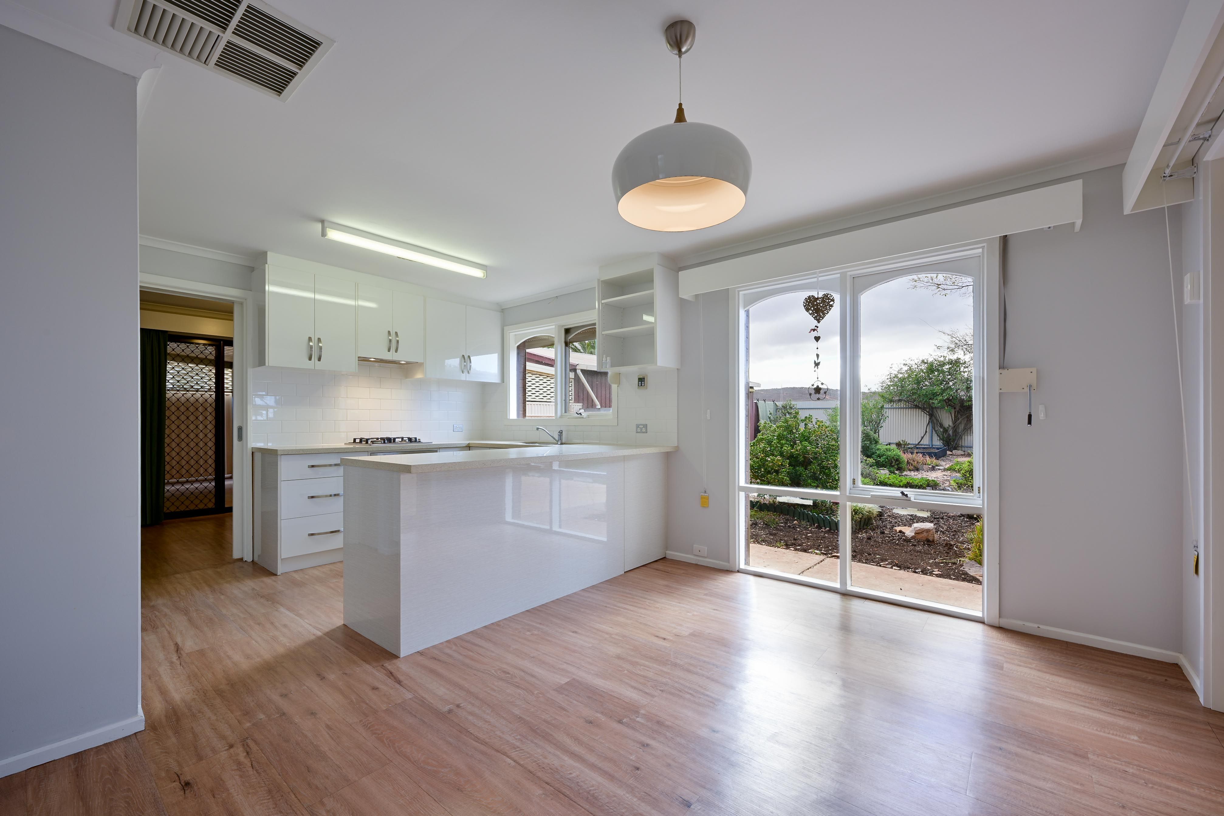 6 Keats Crescent, Whyalla Stuart, SA 5608 - Sold House - Ray White Port ...