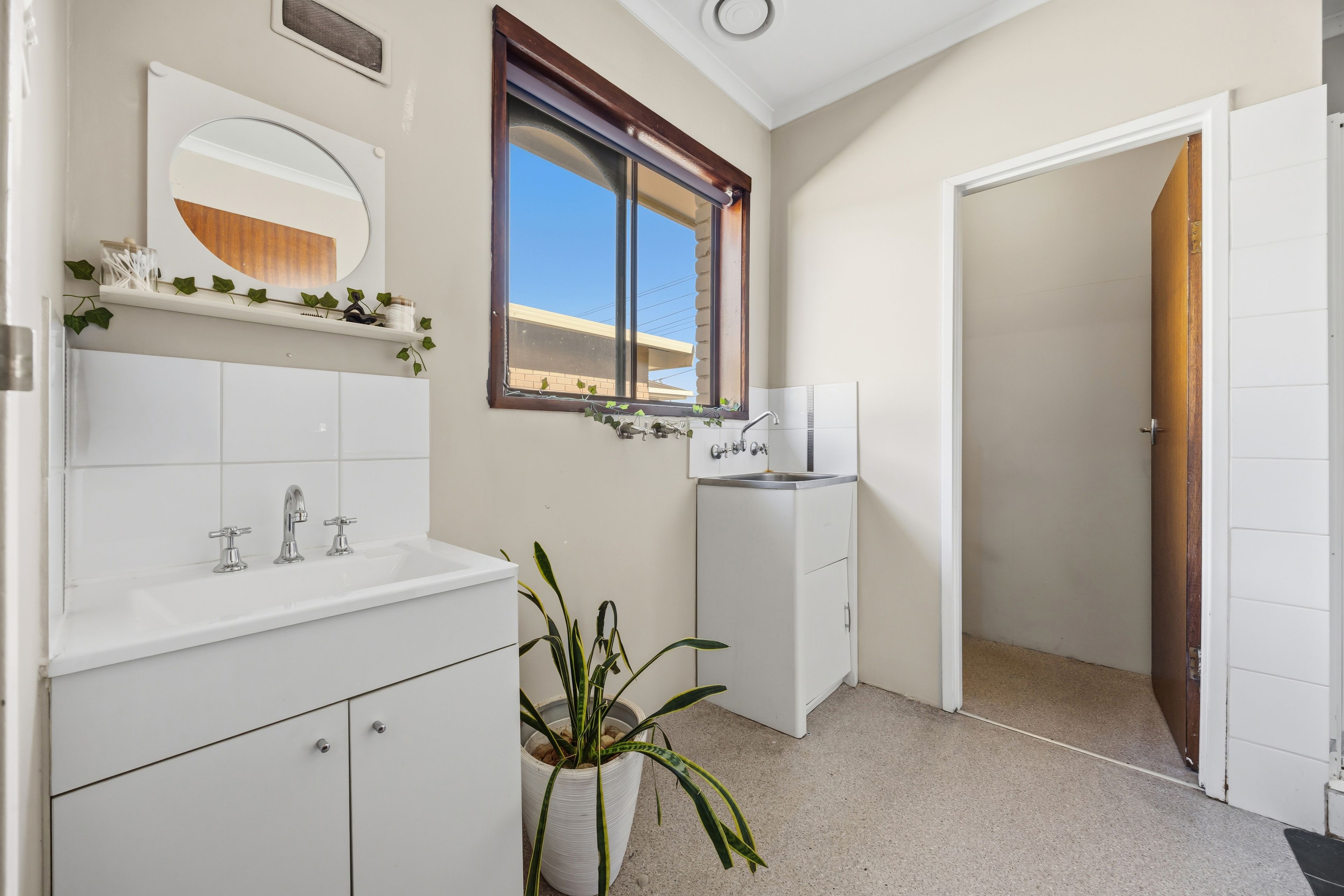 2 & 3/615 Talbot Street South — photo 14 of 30