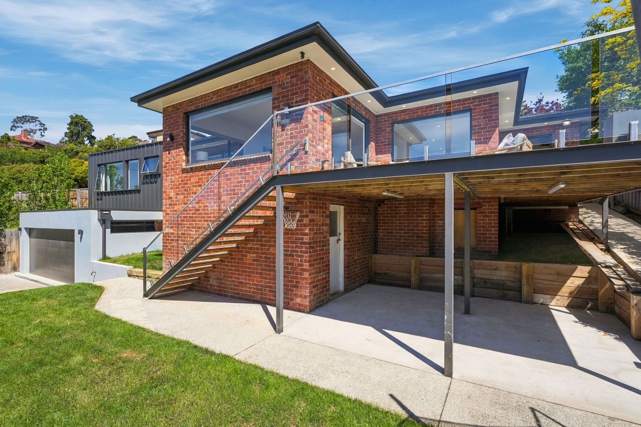 2 Reynolds Court — photo from Ray White Hobart