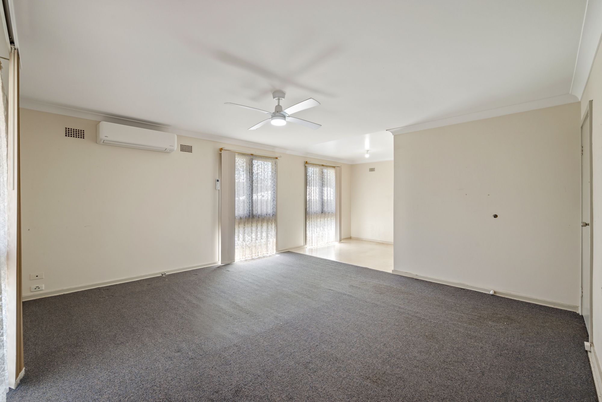 30 Docharty Street — photo 3 of 10