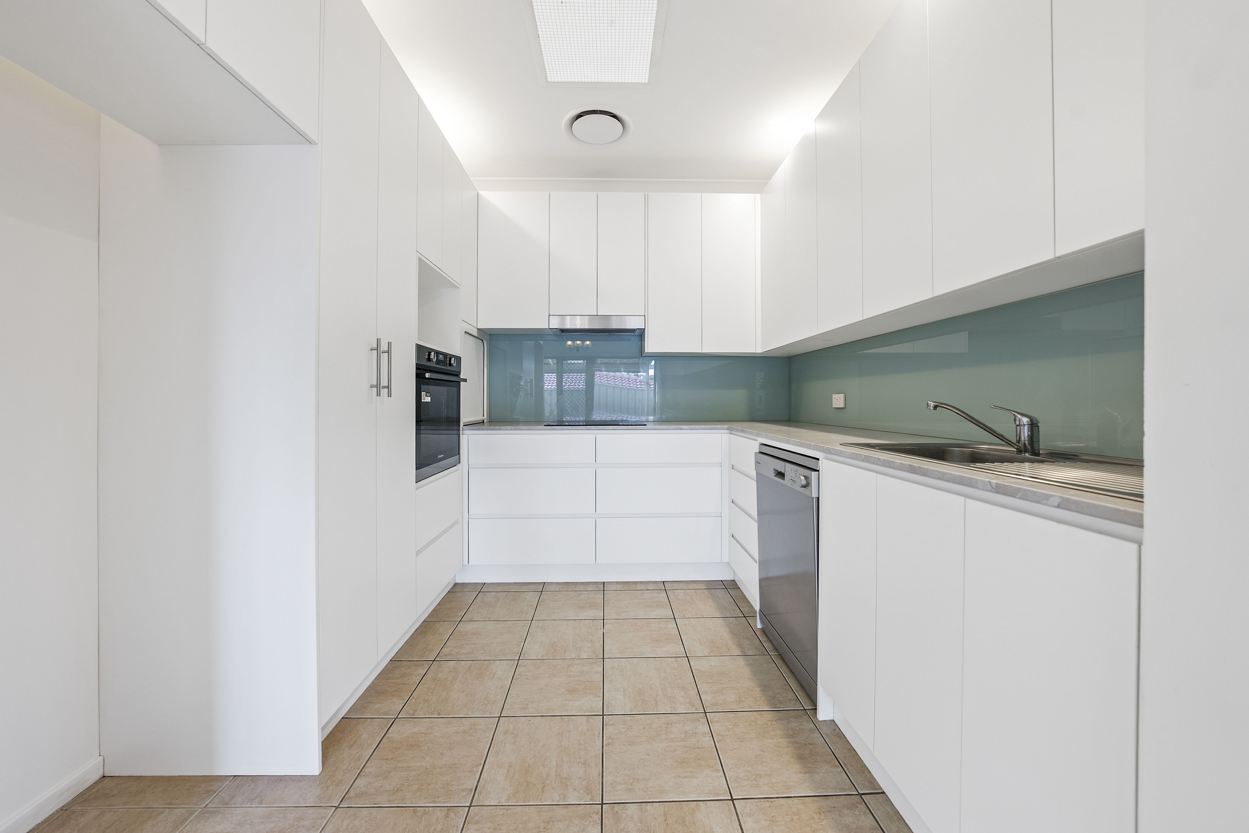 1/15 Monarch Crescent, Valentine, NSW 2280