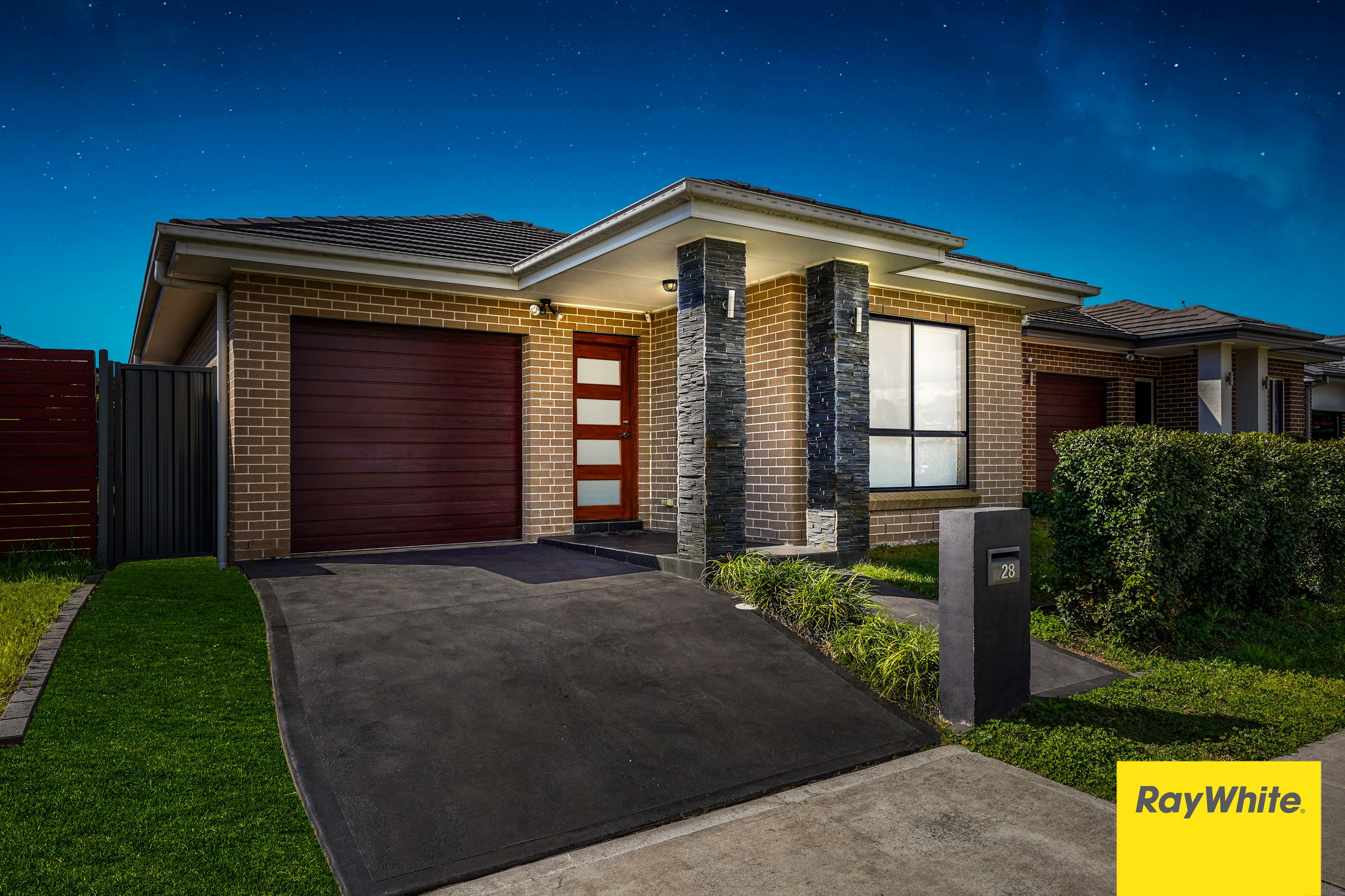 28 Rafter Parade, Ropes Crossing NSW 2760