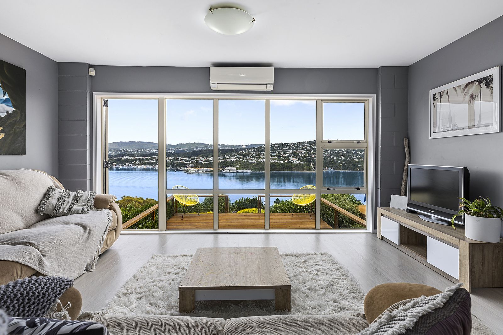 139 Akaroa Drive, Maupuia, Wellington City