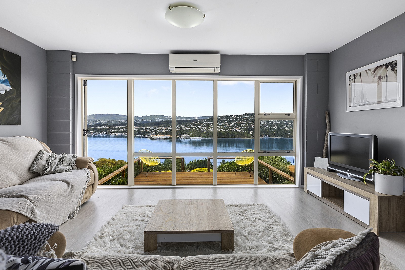 139 Akaroa Drive, Maupuia, Wellington City