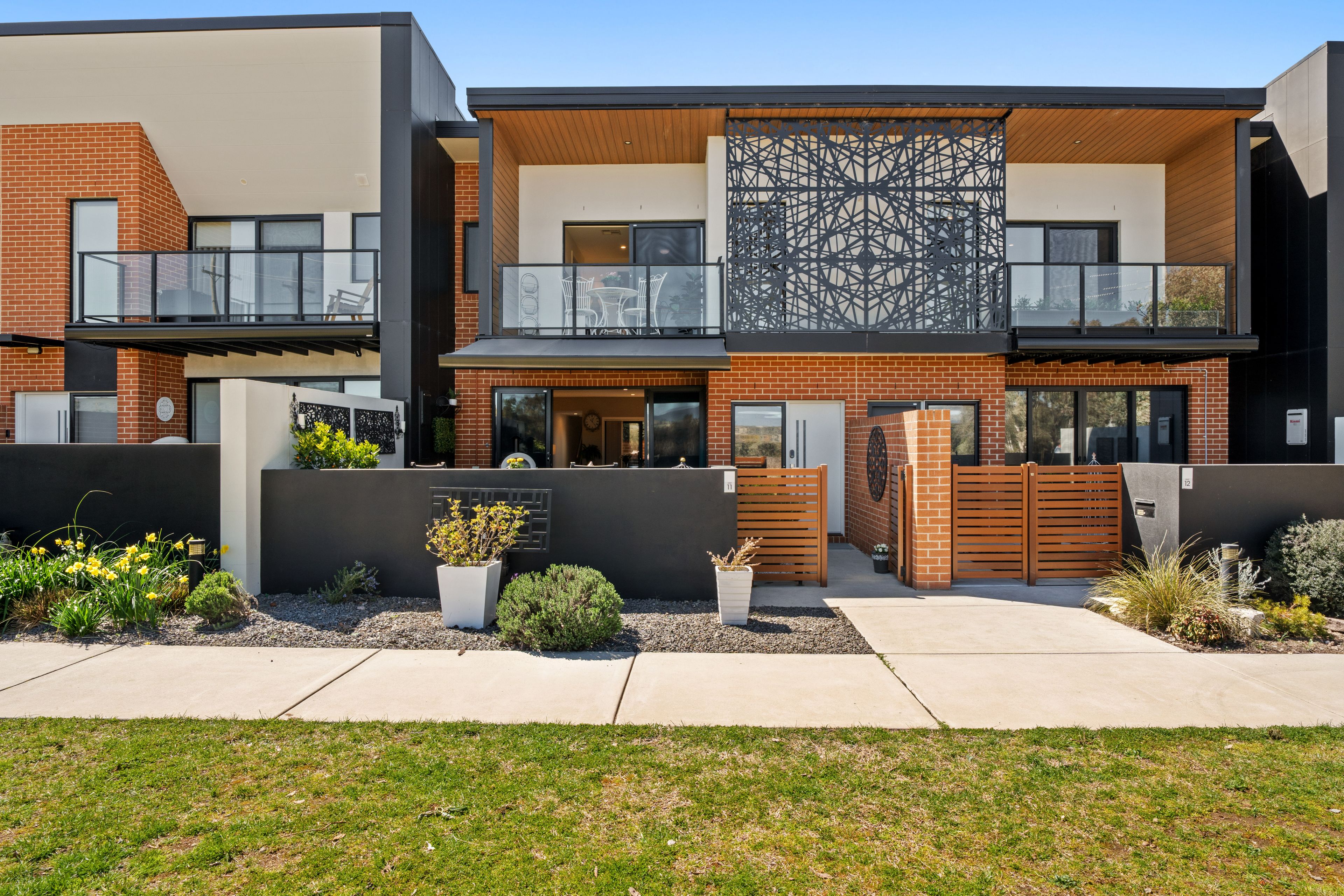 1 Rowland Rees Crescent, Greenway ACT 2900