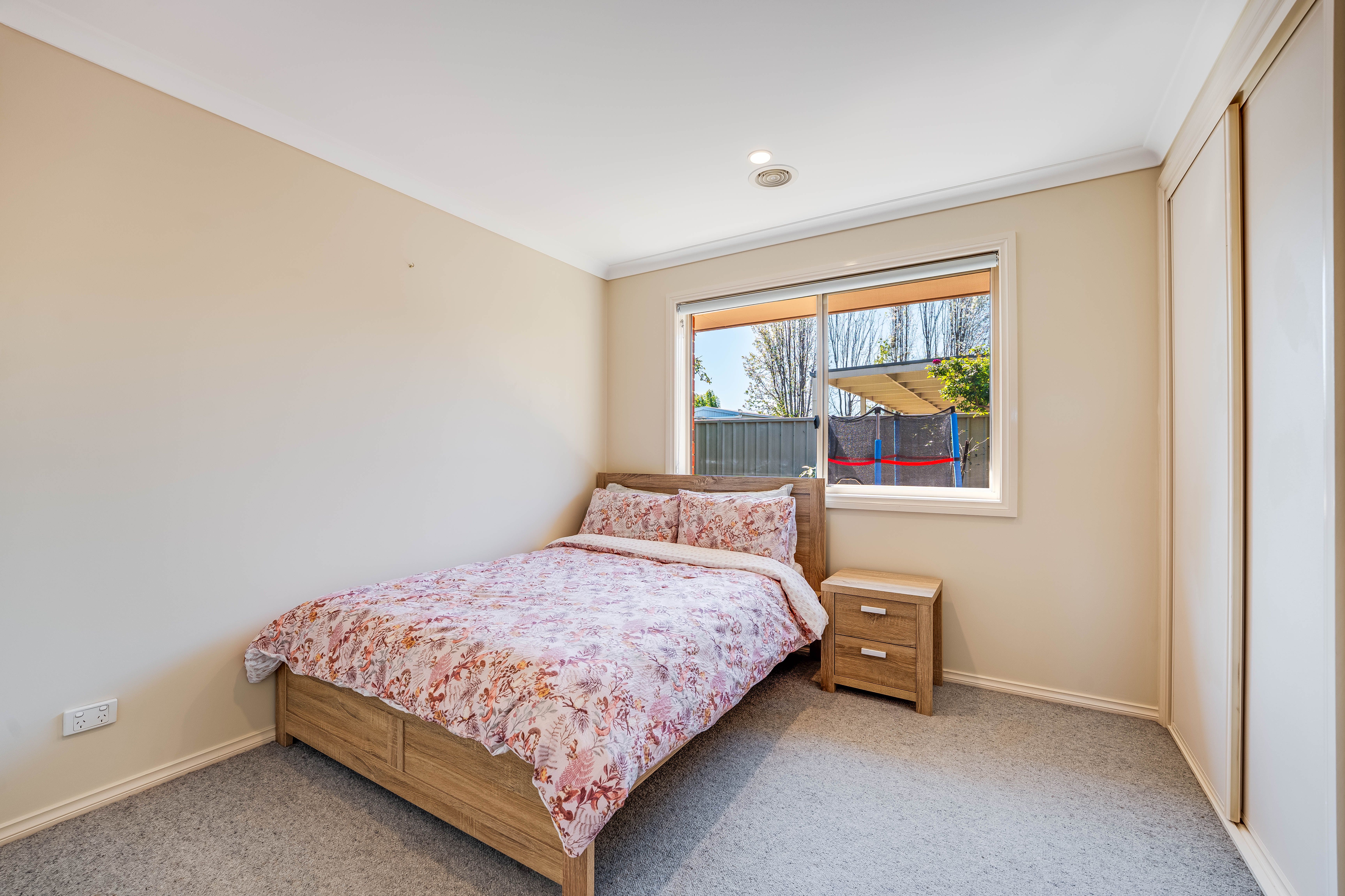 529 Iluka Crescent — photo 20 of 30