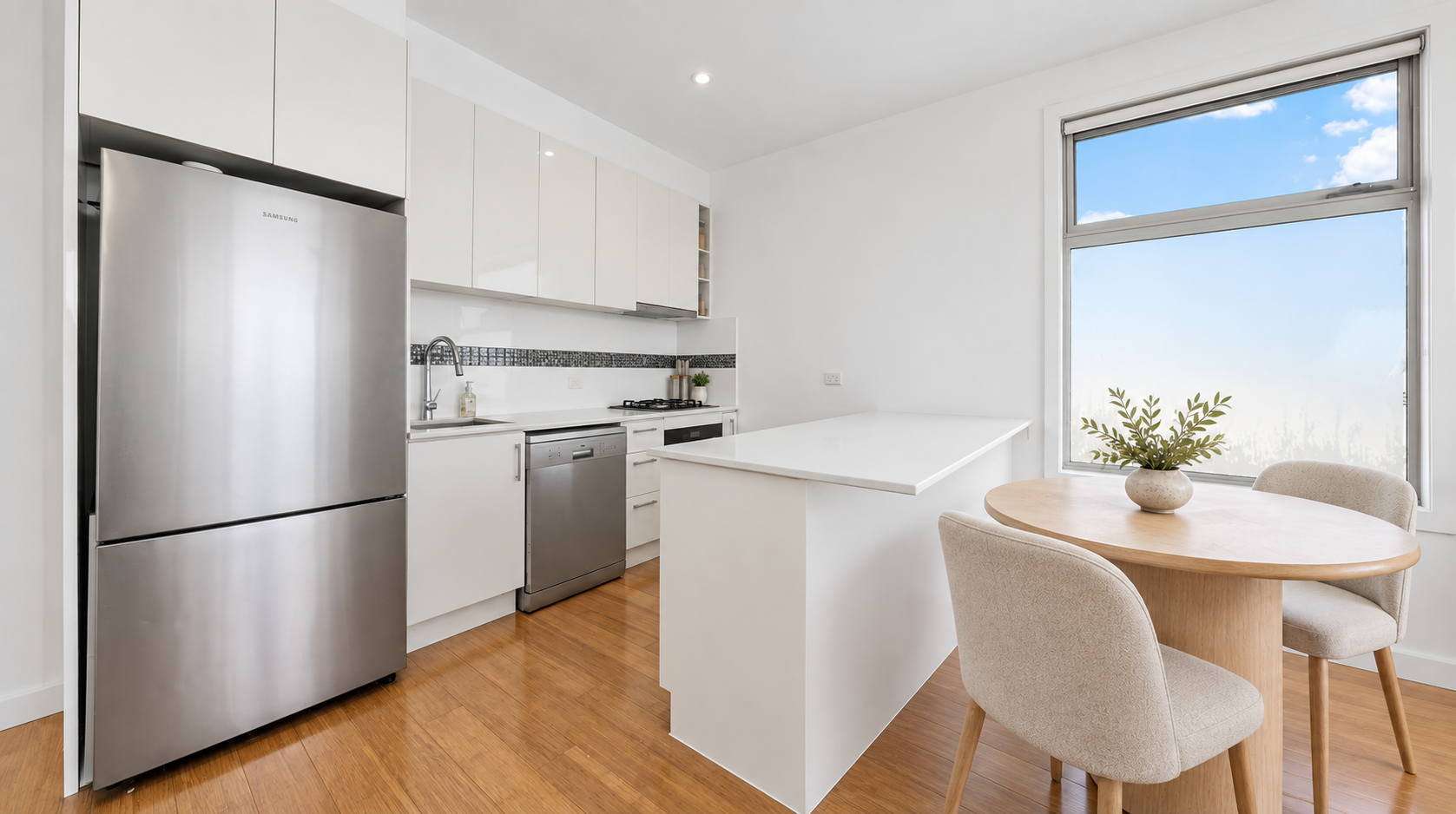 101/16 Malane Street — photo 3 of 10
