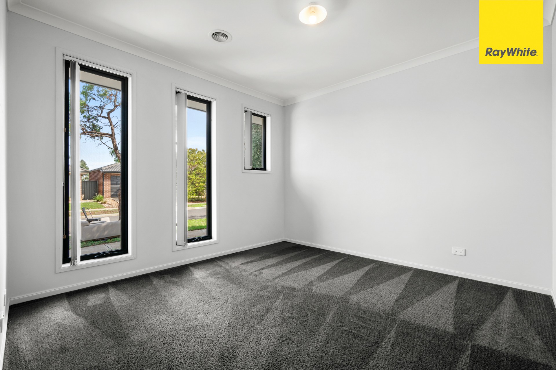 3 Rushton Avenue, Strathtulloh, VIC 3338