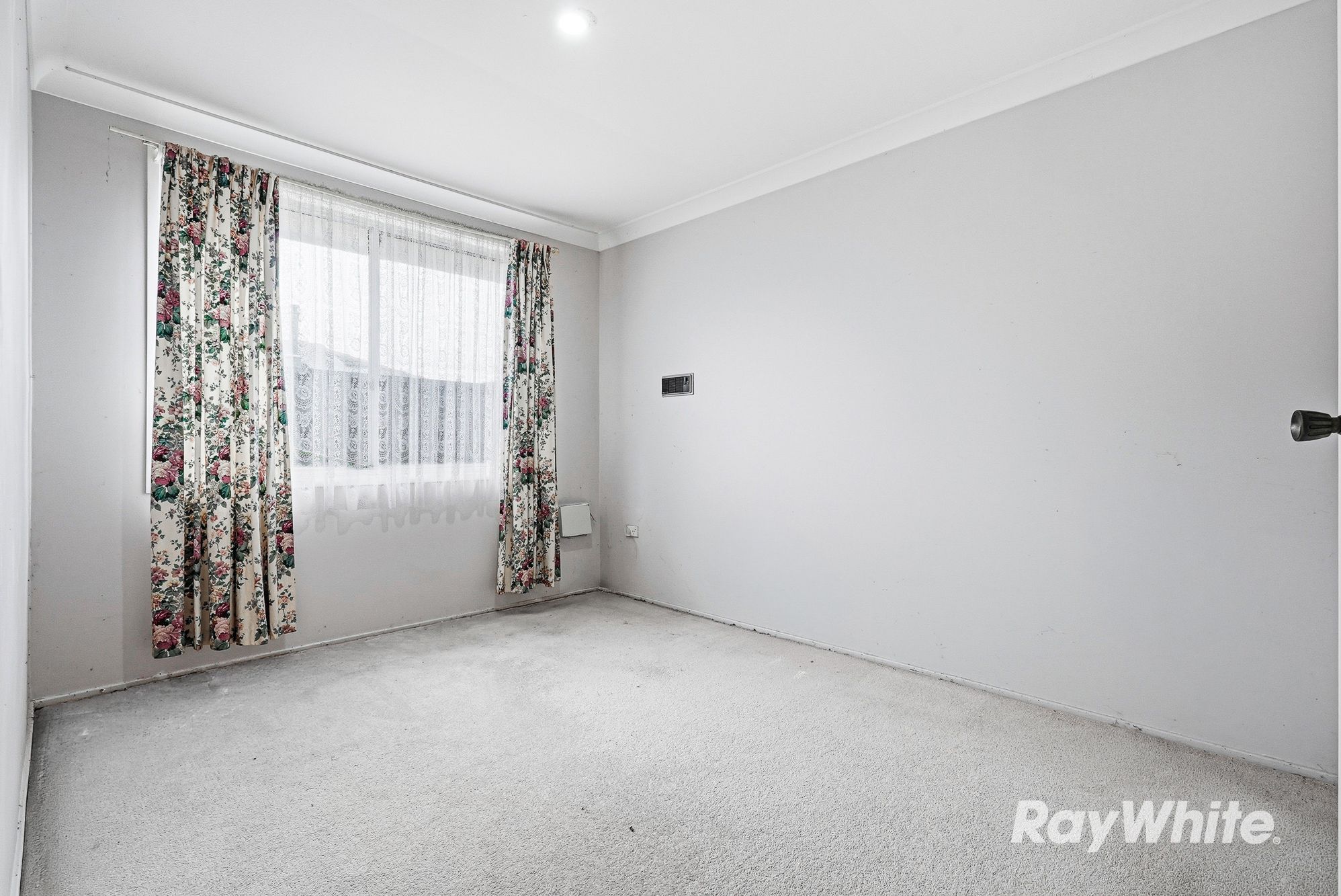 23 Ashgrove Crescent — photo 6 of 20
