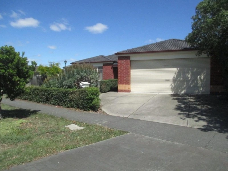 43 Kirkstone Road, Point Cook, VIC 3030