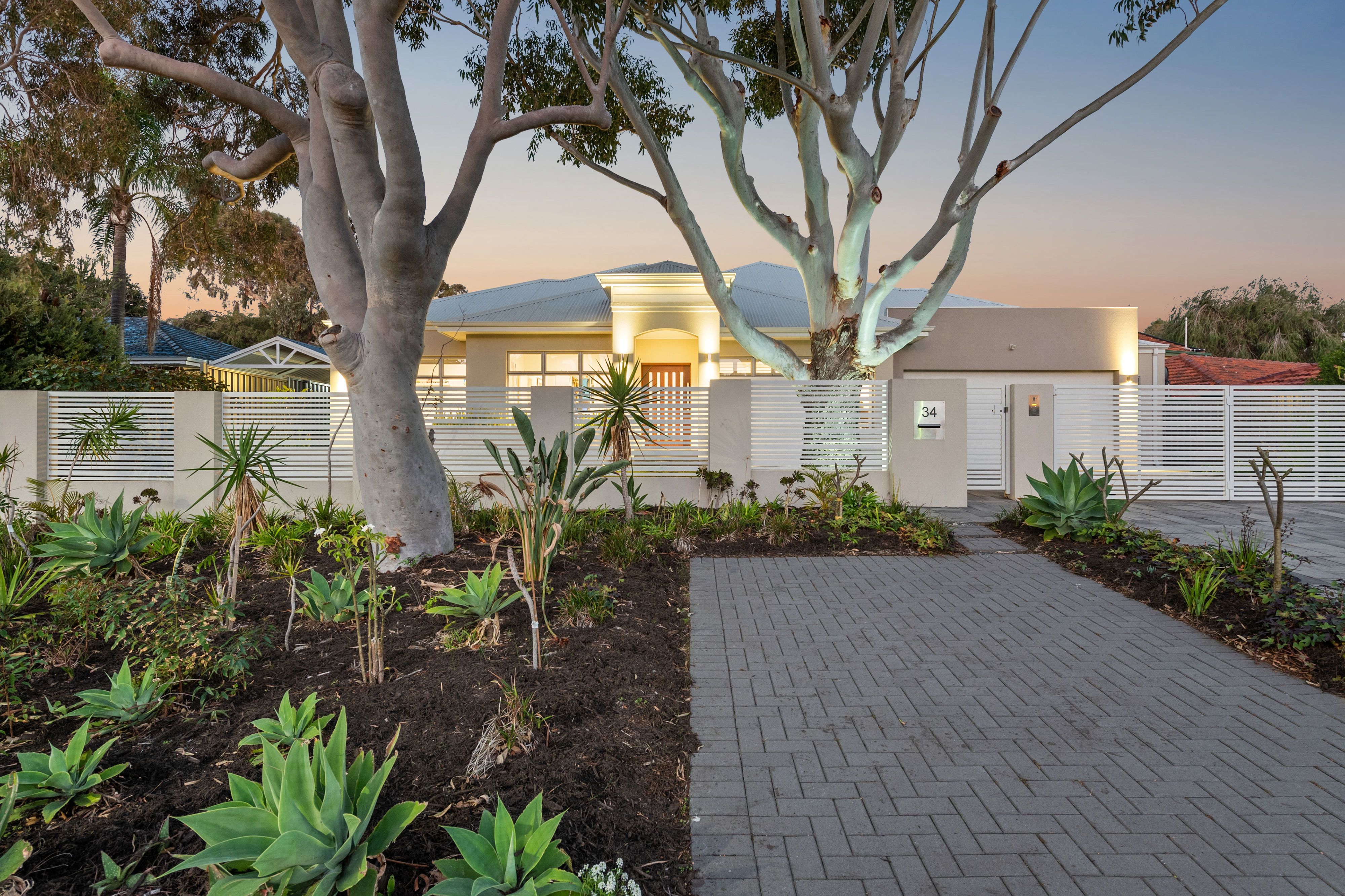 34 Kempenfeldt Avenue, Sorrento, WA 6020