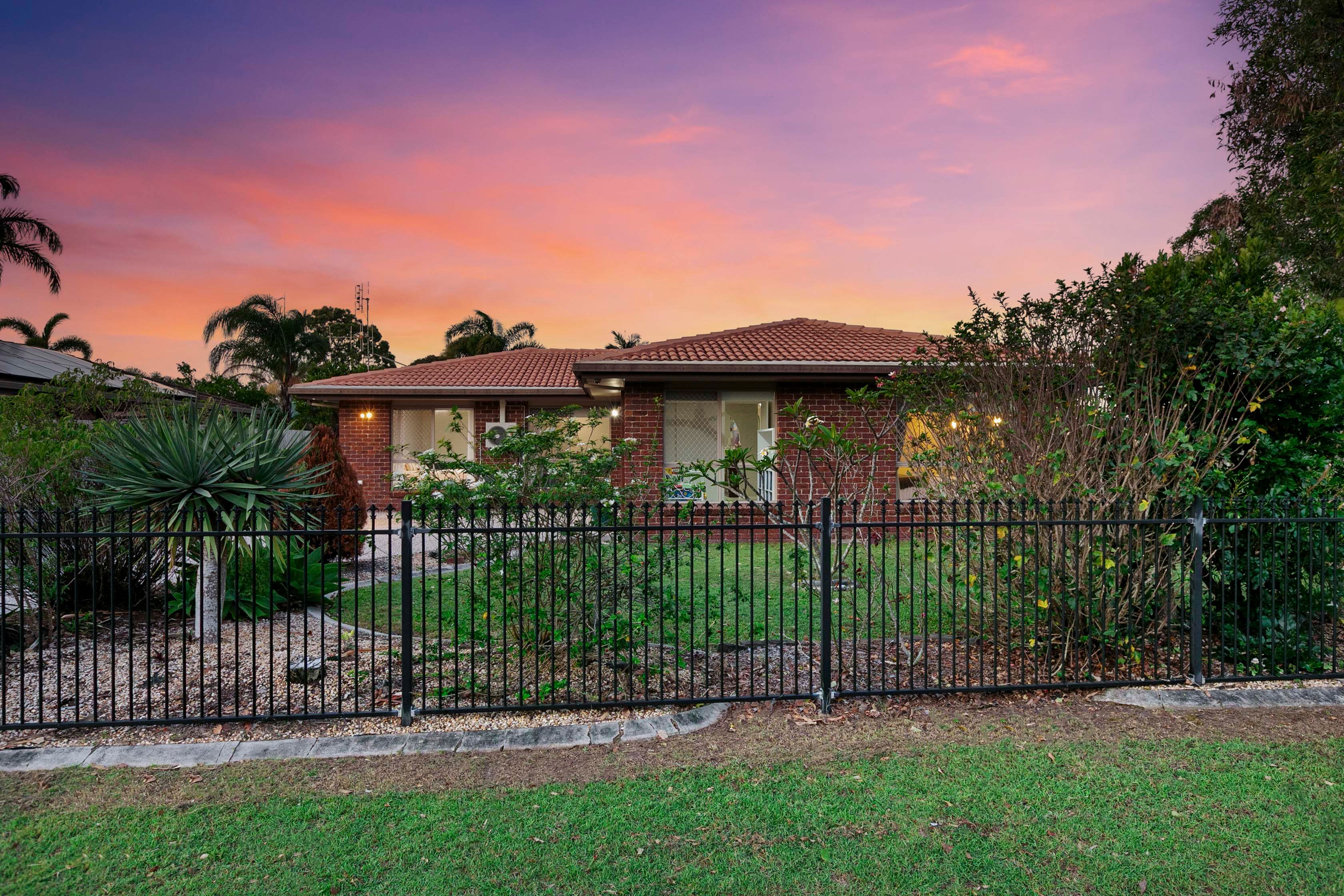 16 Meledie Avenue, Kawungan QLD 4655