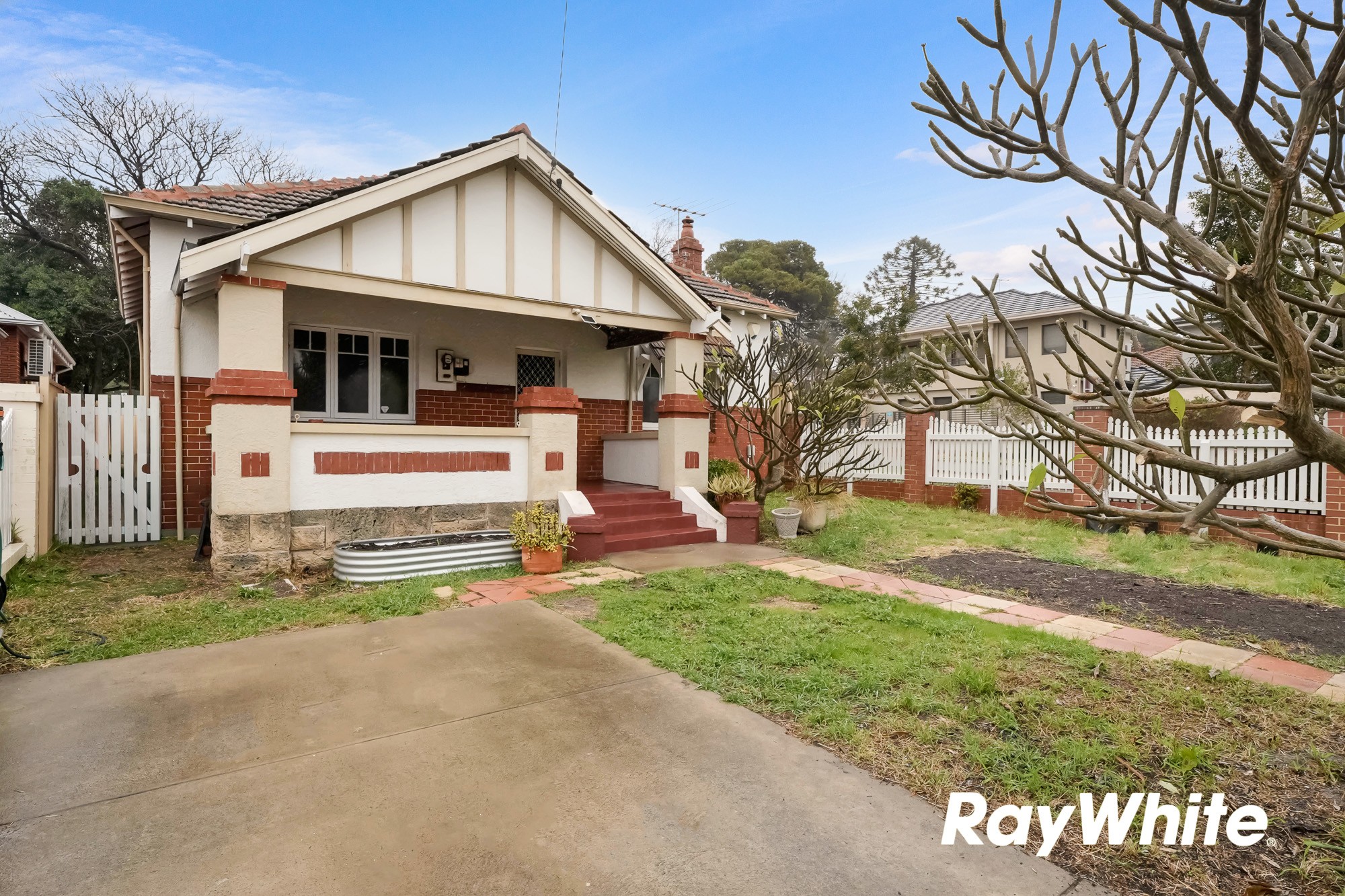 13 Emmerson Street, North Perth, WA 6006