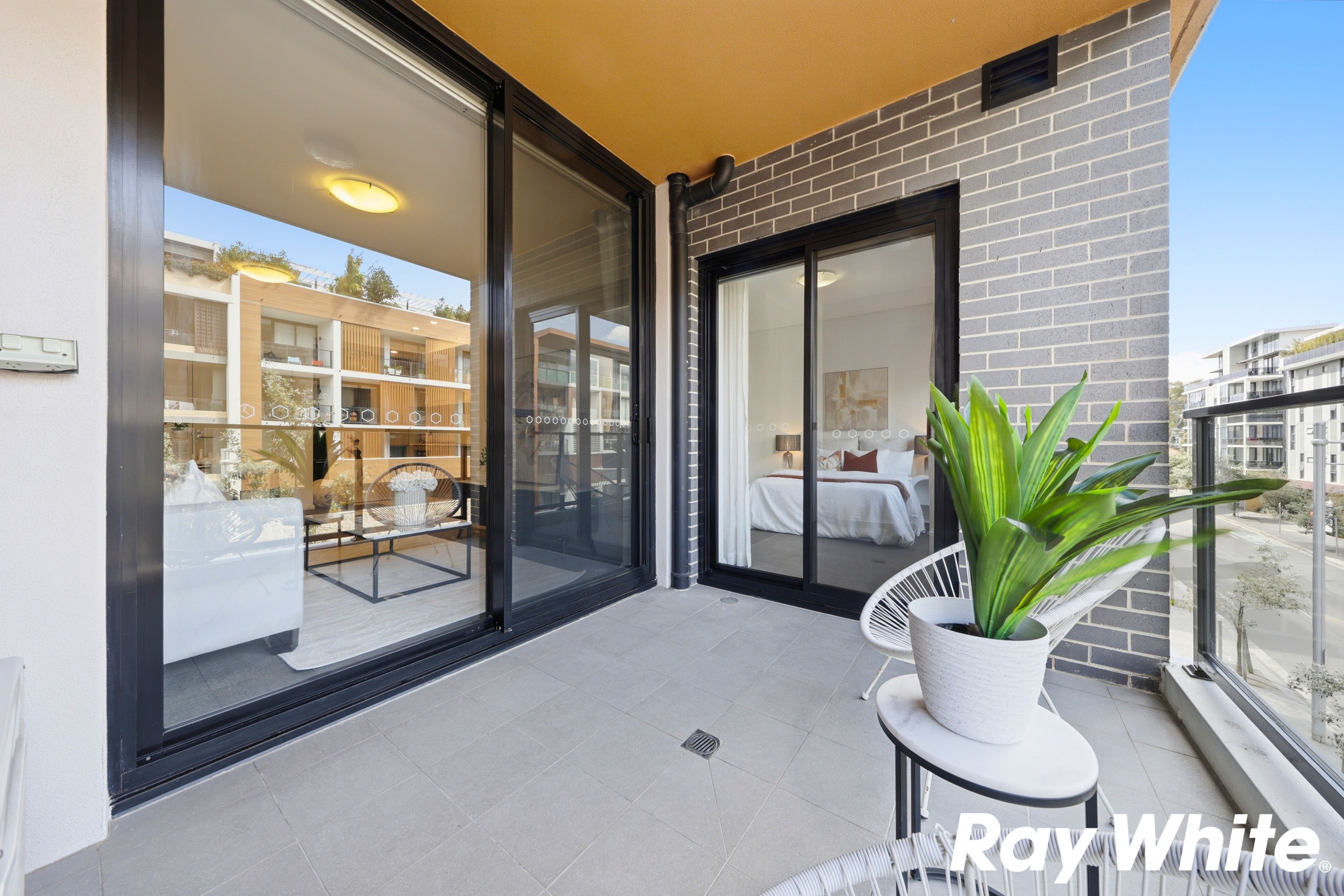 4046/2E Porter Street — photo 8 of 12