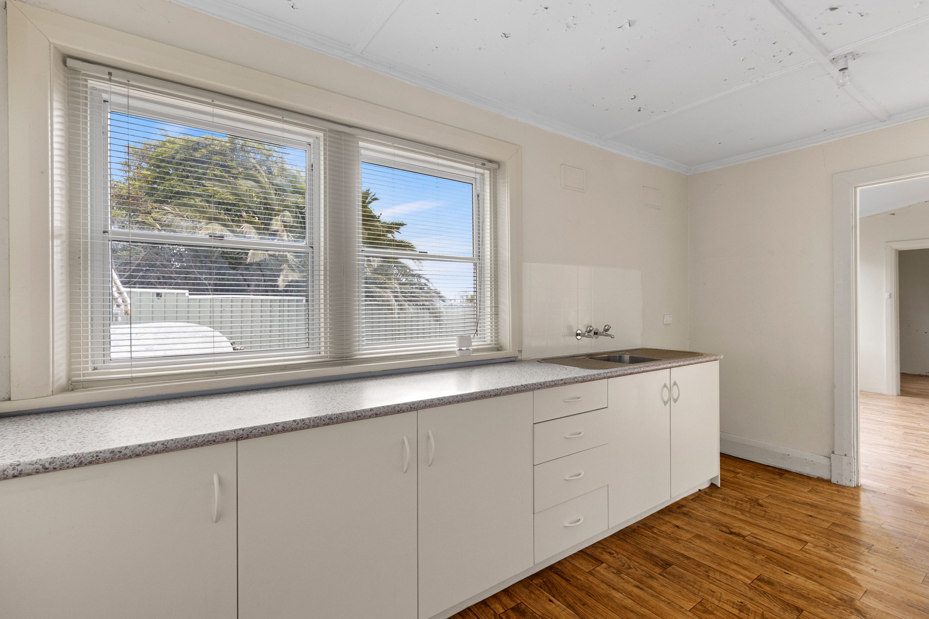 27 Park Terrace — photo 12 of 21