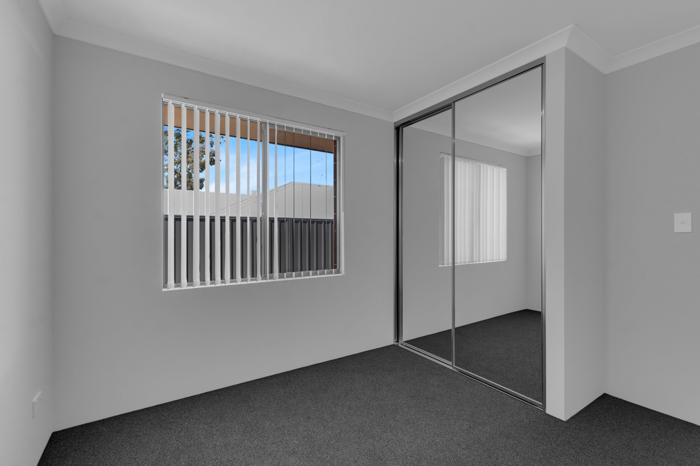 4 Taylor Mews — photo 12 of 16