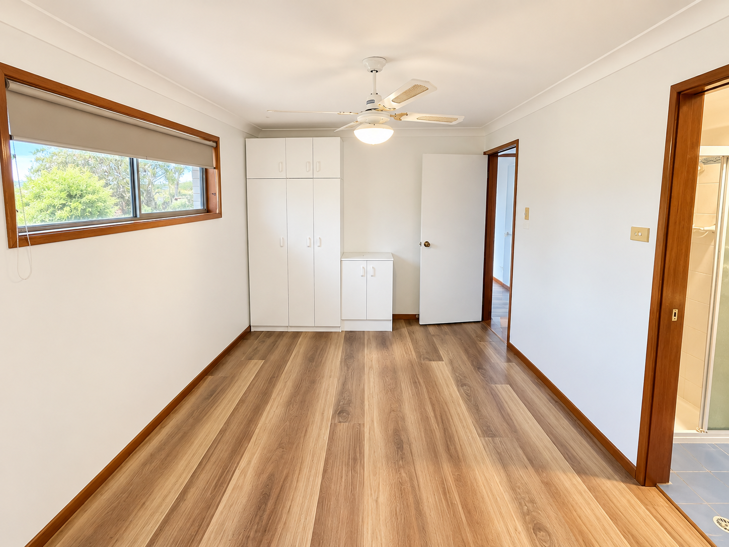 2 Leeward Close — photo 4 of 10