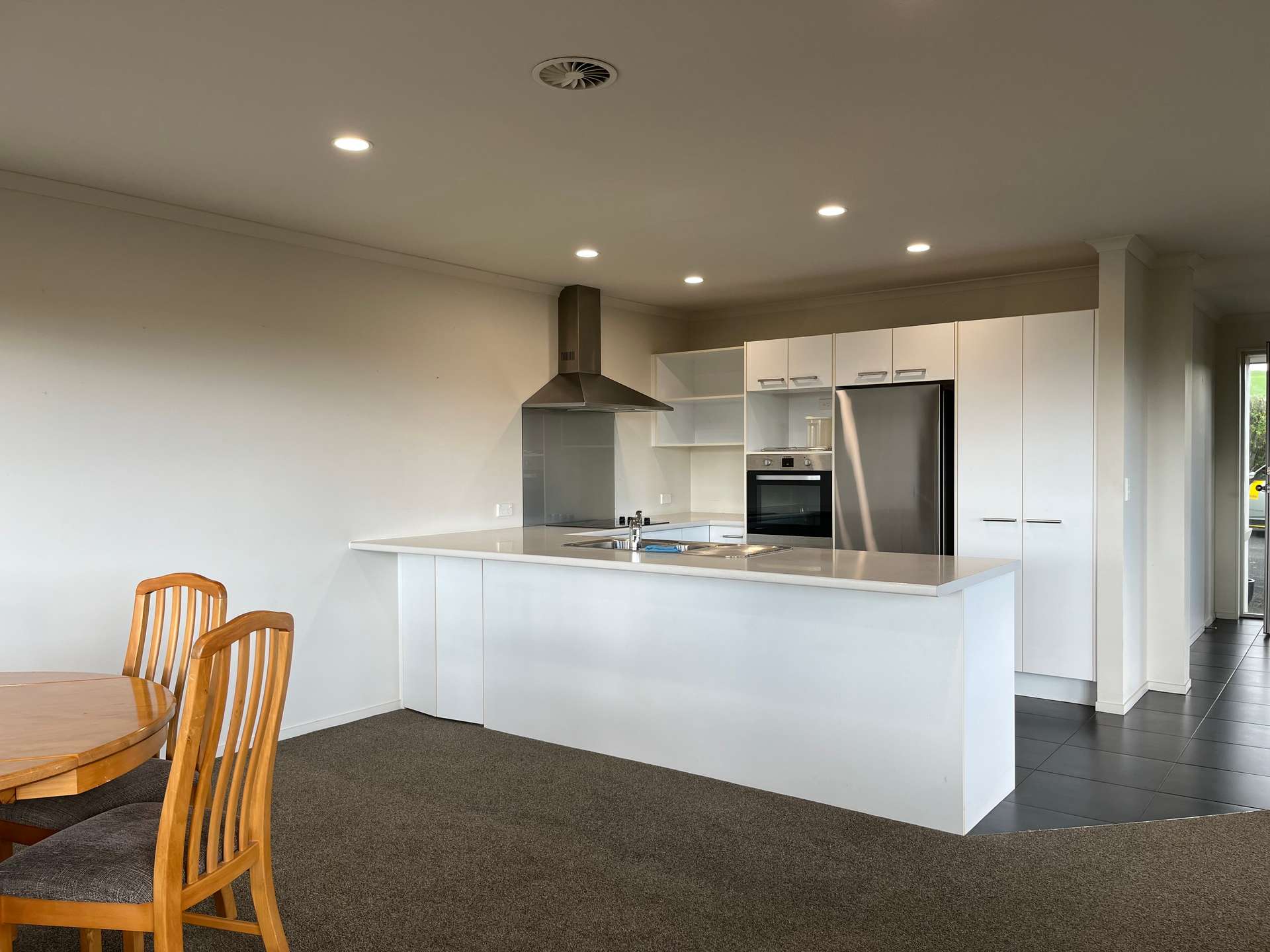 15 Seascape Crescent photo 12