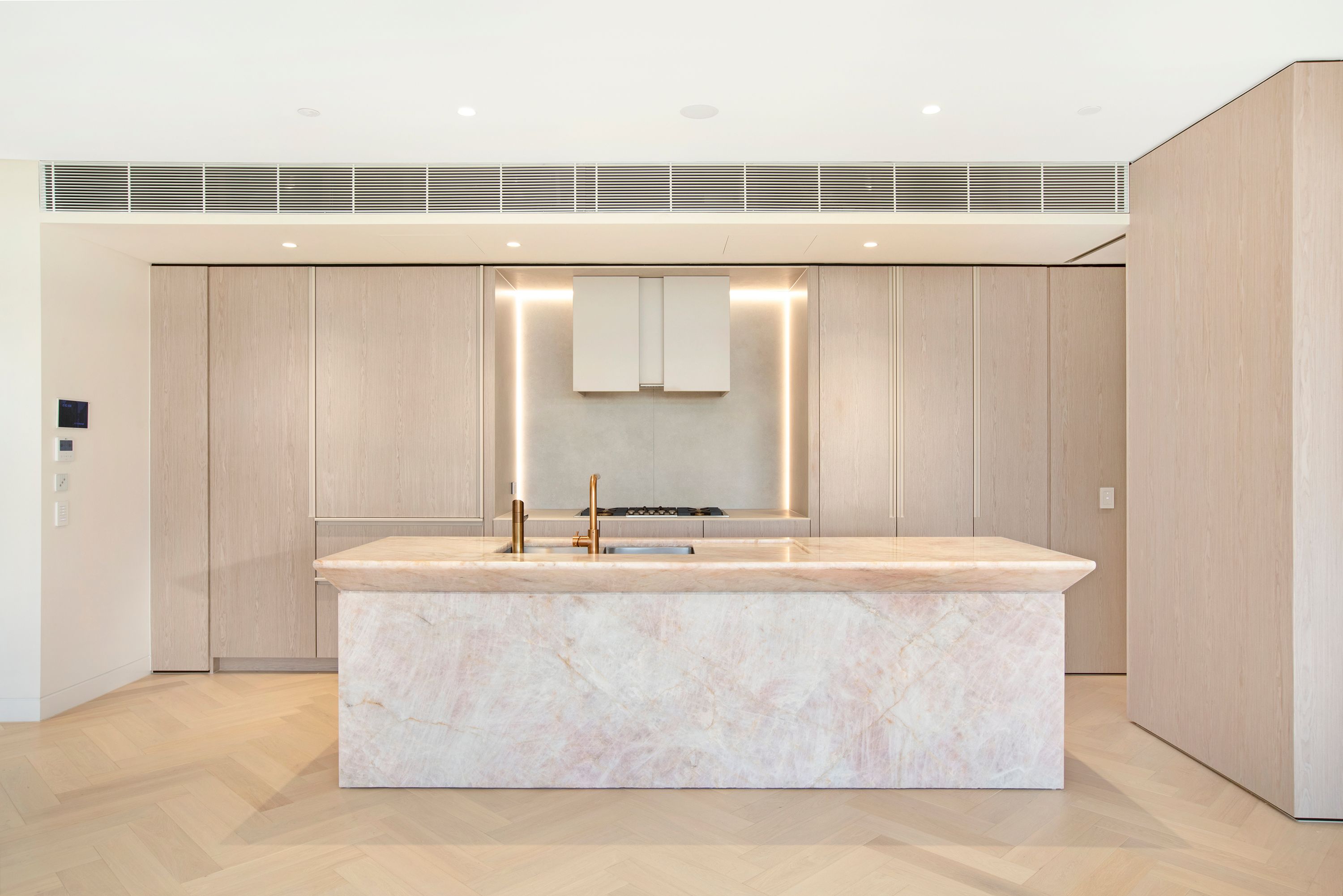 1402/111 Castlereagh Street, Sydney, NSW 2000