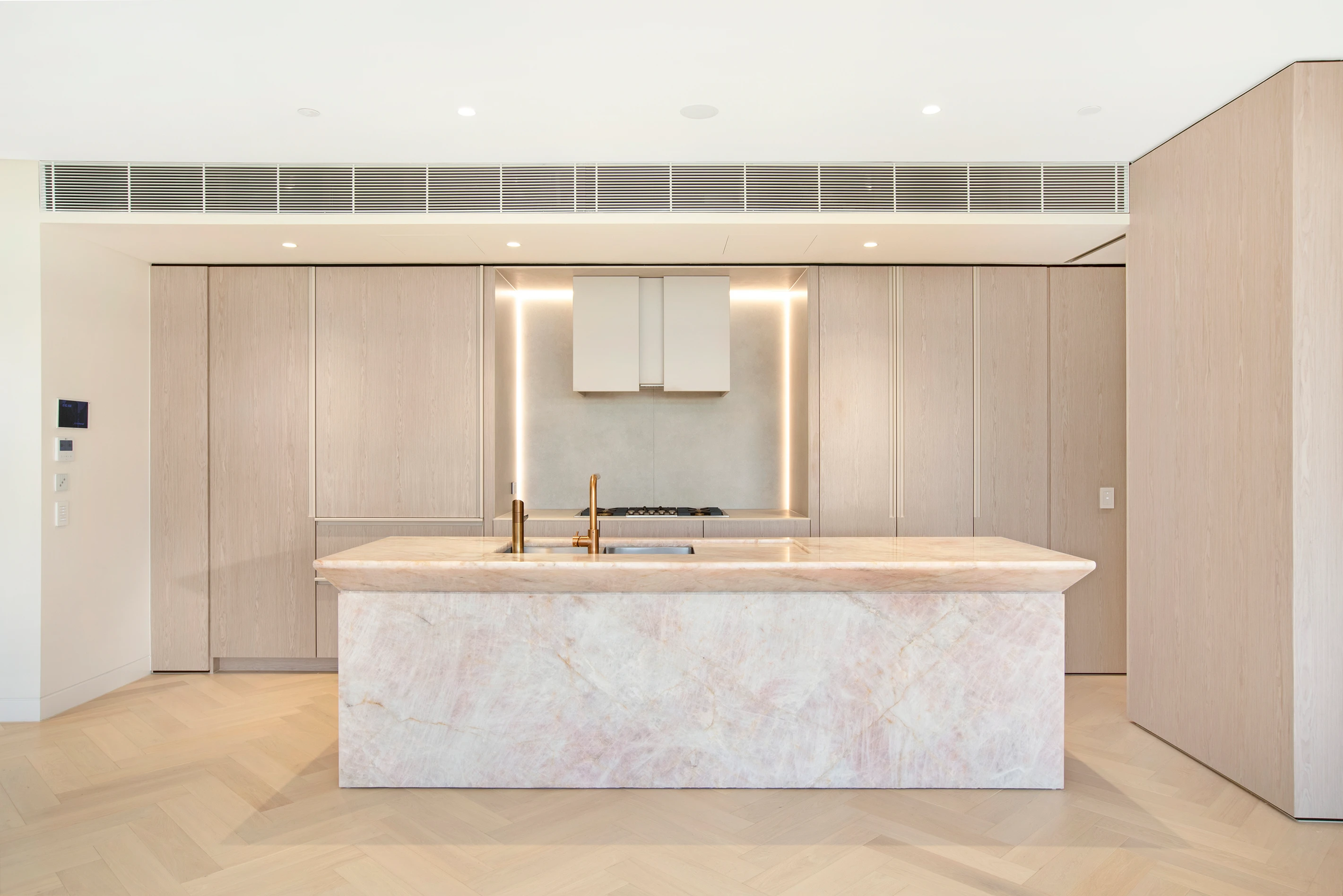 1402/111 Castlereagh Street, Sydney, NSW 2000
