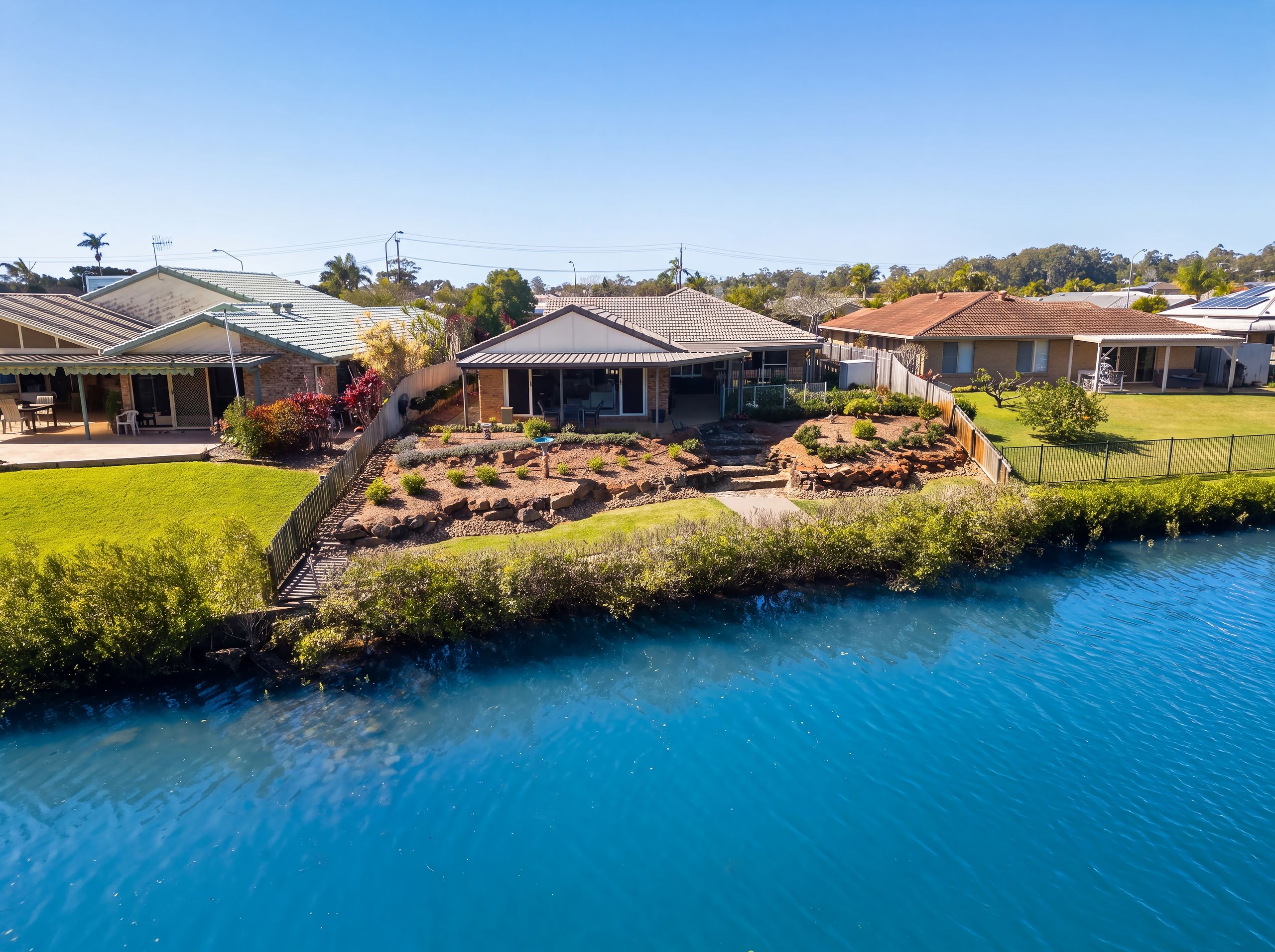 232 Nineteenth Avenue, Elanora, QLD 4221