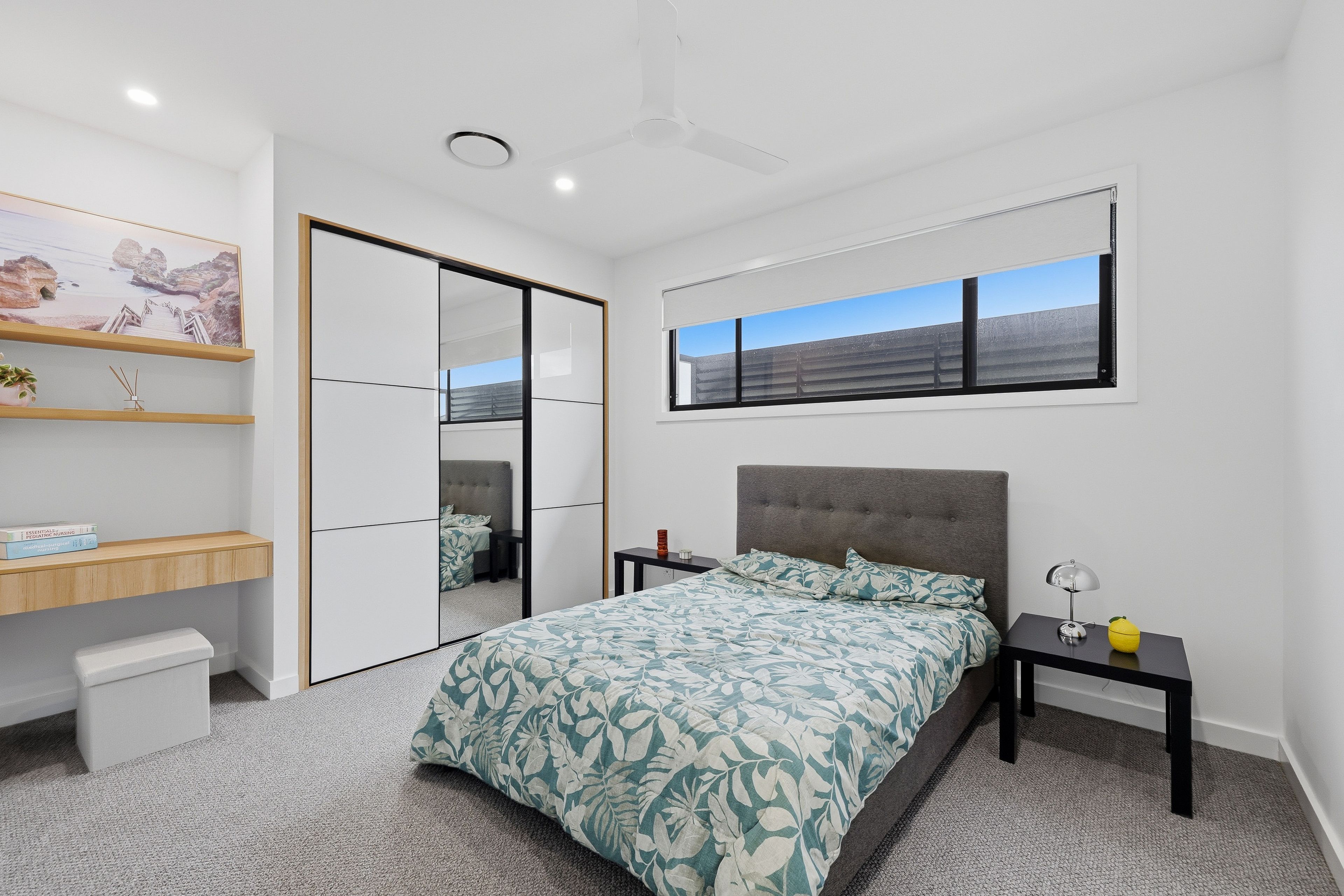 2/10 Middle Quay Drive — photo 21 of 30