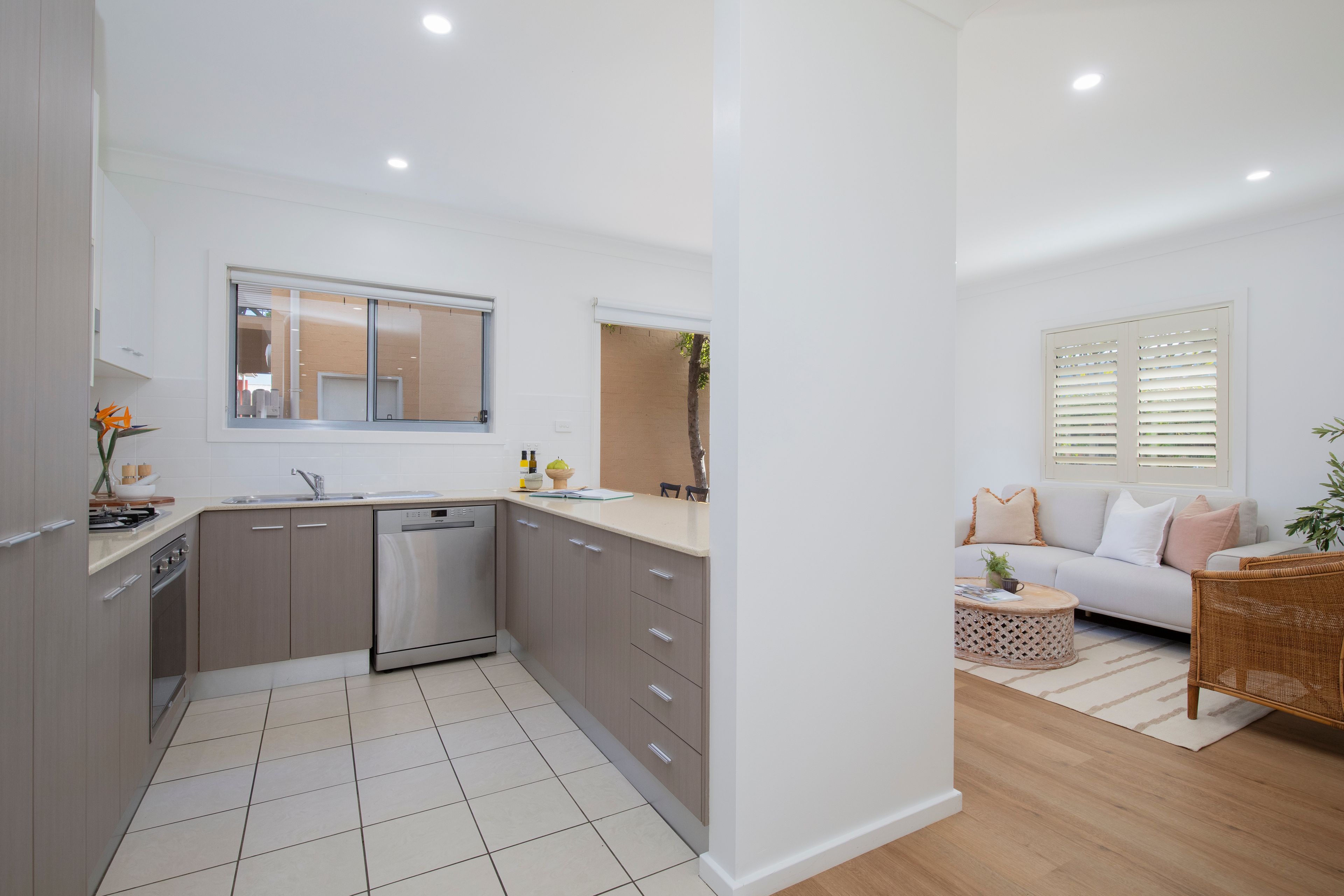 44/233 Hannell Street — photo 5 of 23