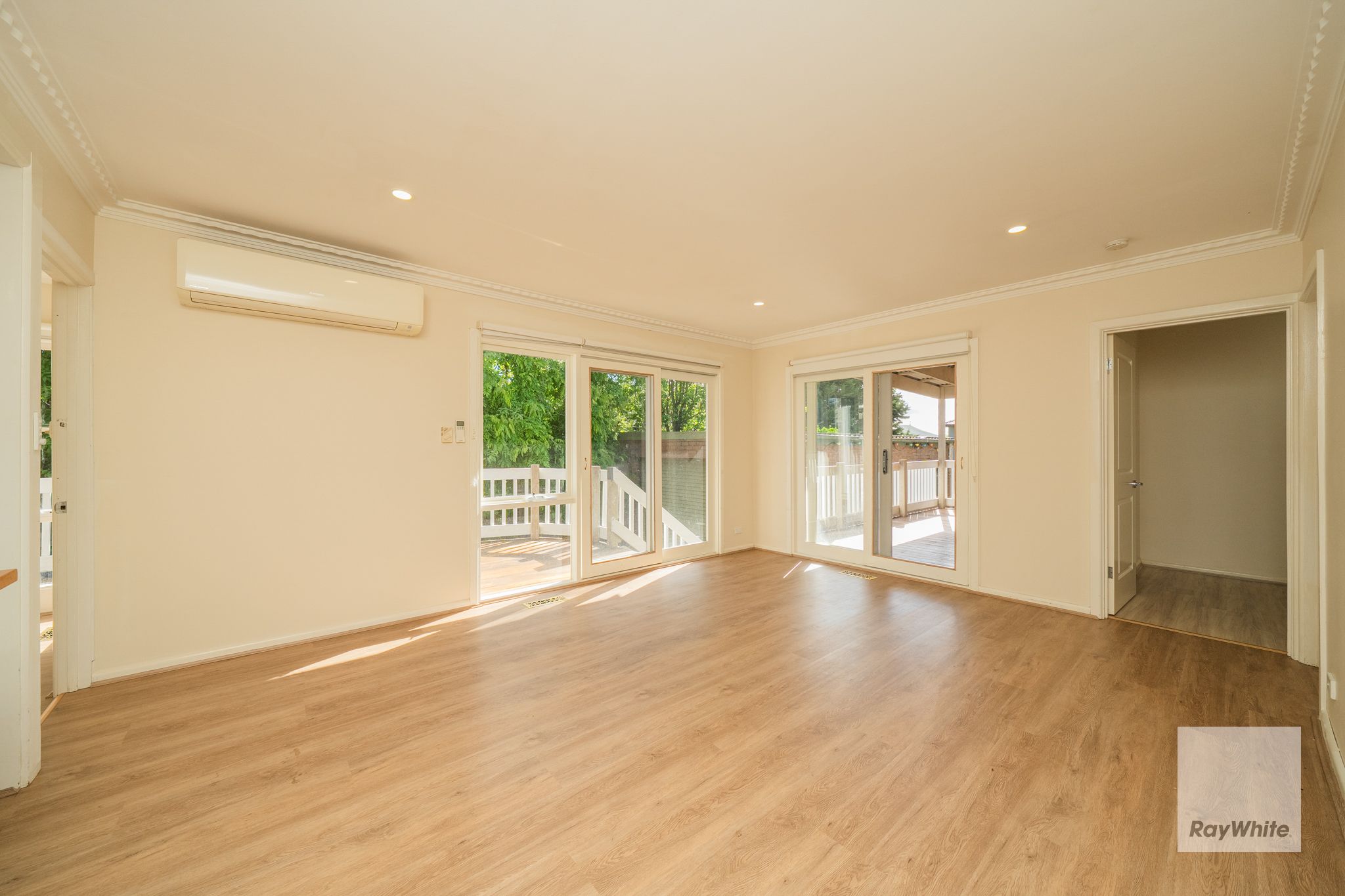 51 Koonung Road — photo 4 of 15