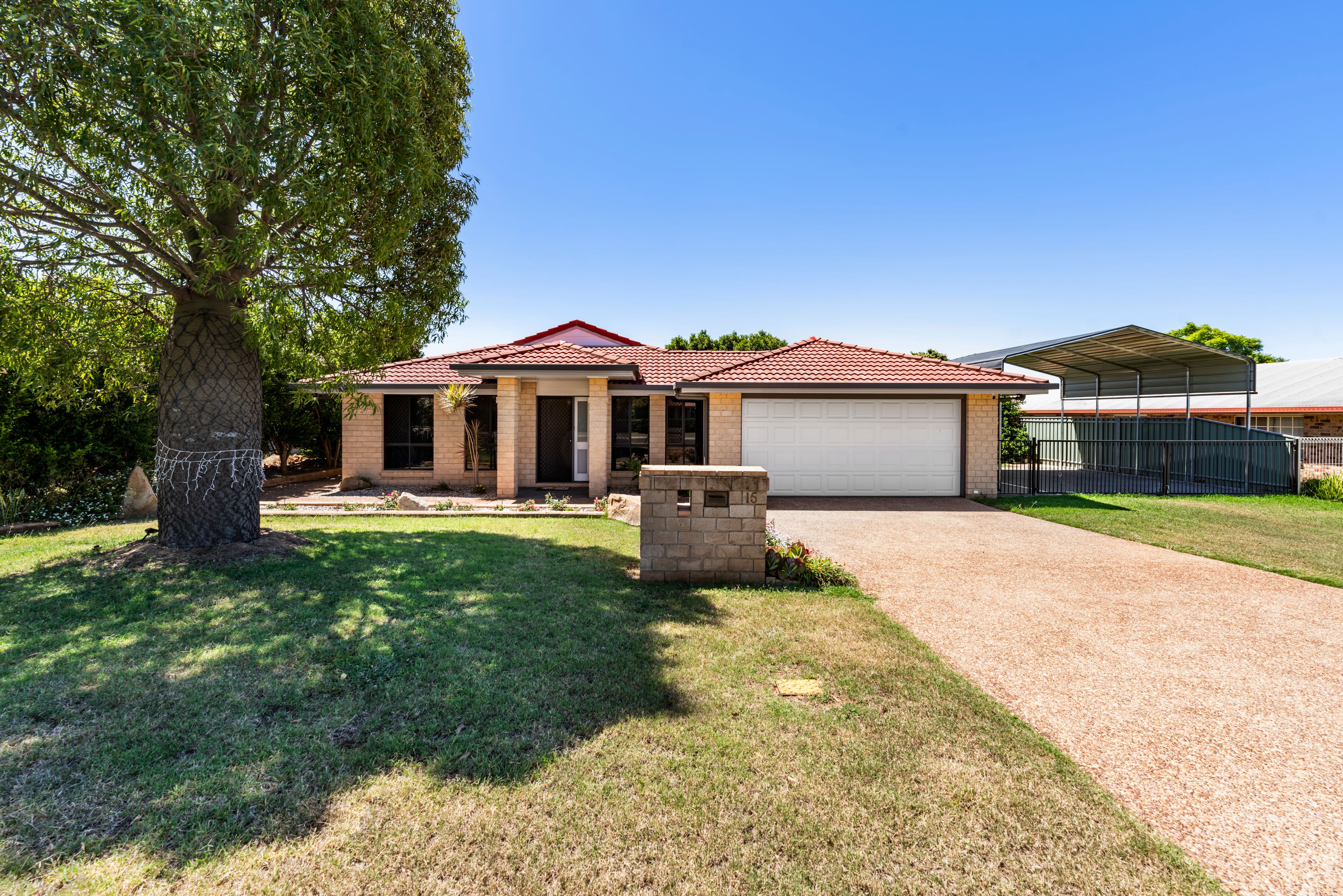 15 Pioneer Way, Pittsworth QLD 4356
