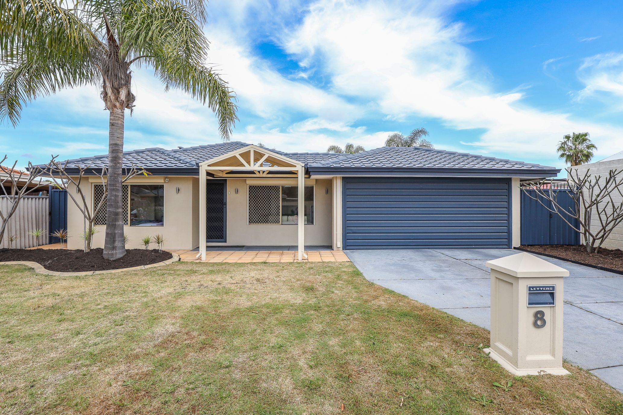8 Nicholson Place, Ballajura WA 6066