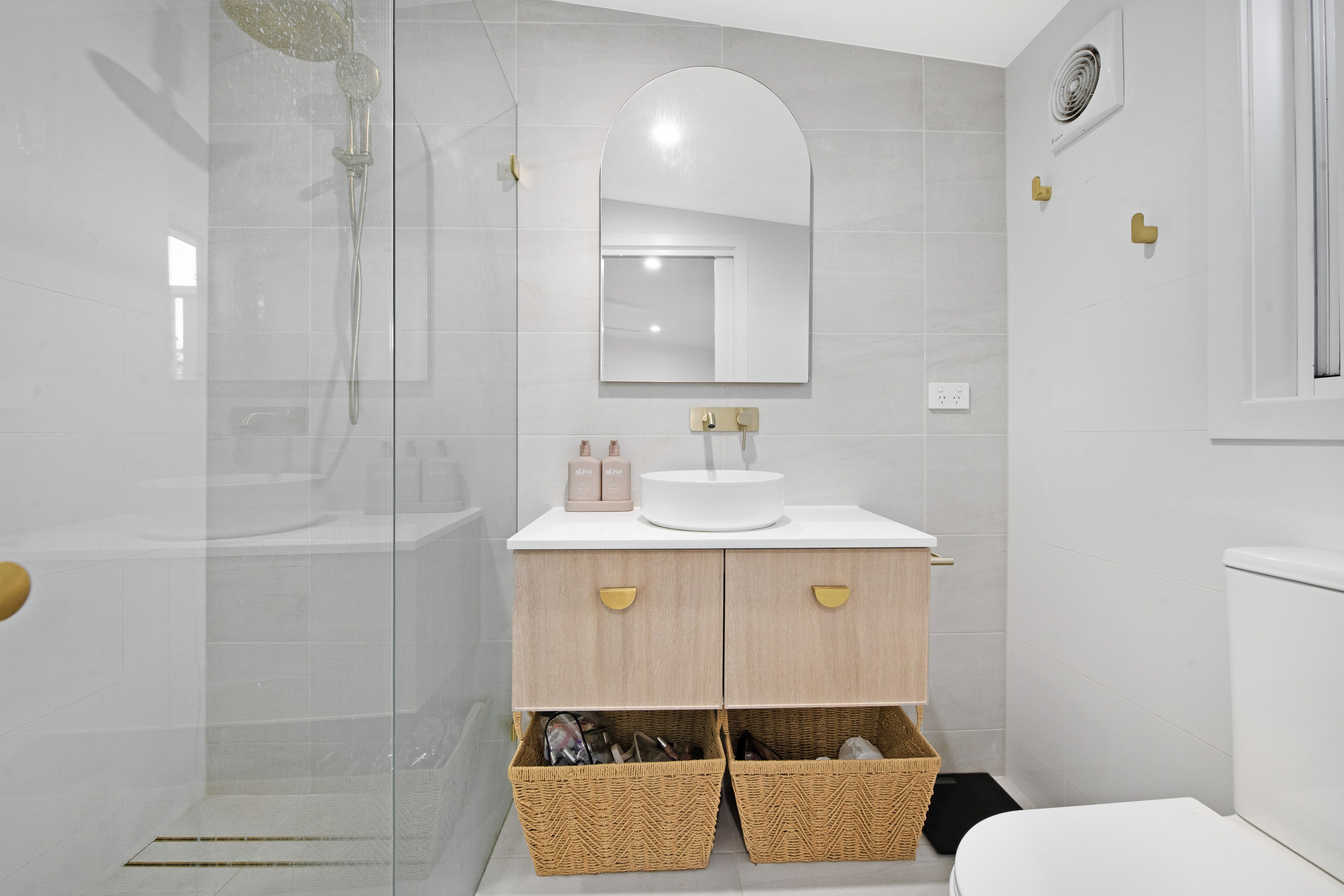 35 & 35A Lawson Street — photo 7 of 15