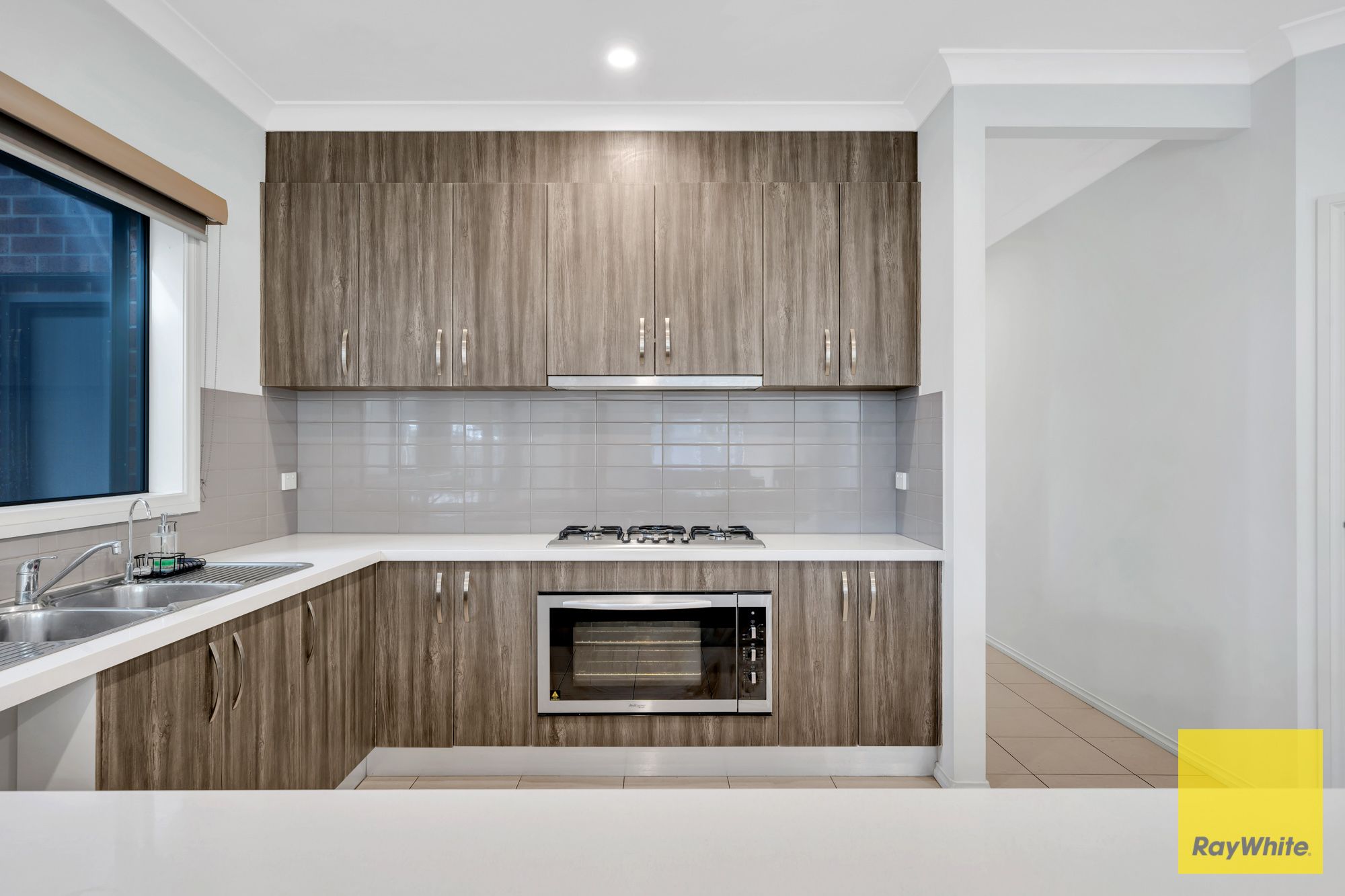 12 Mckenzie Crescent — photo 8 of 26