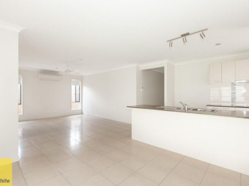 28 Elphinstone Street, Doolandella, QLD 4077