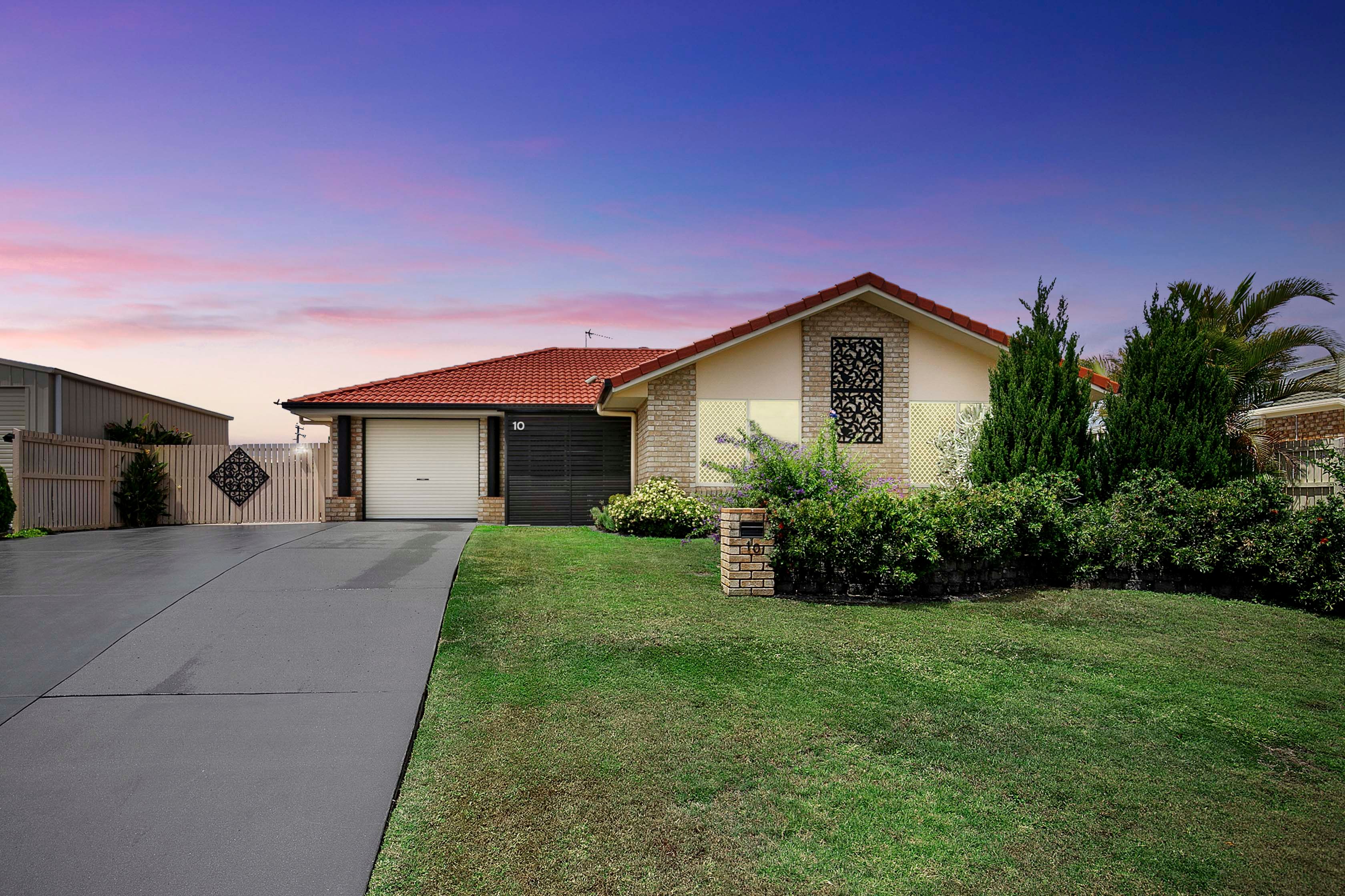 10 Gumtree Drive, Urraween QLD 4655