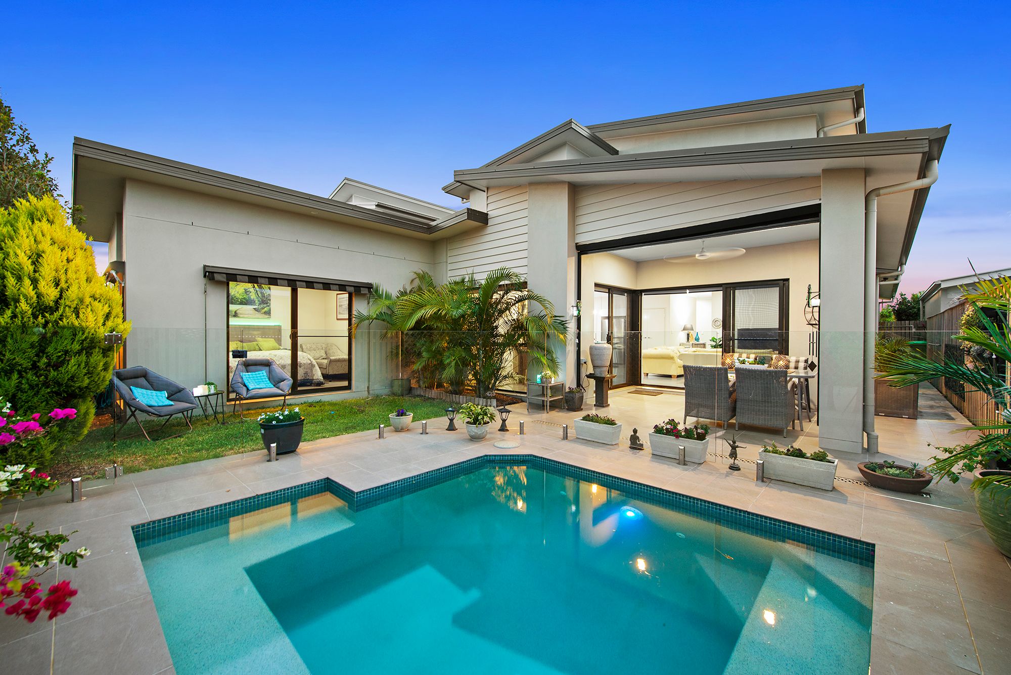 13 Beacon Lane, Hope Island, QLD 4212