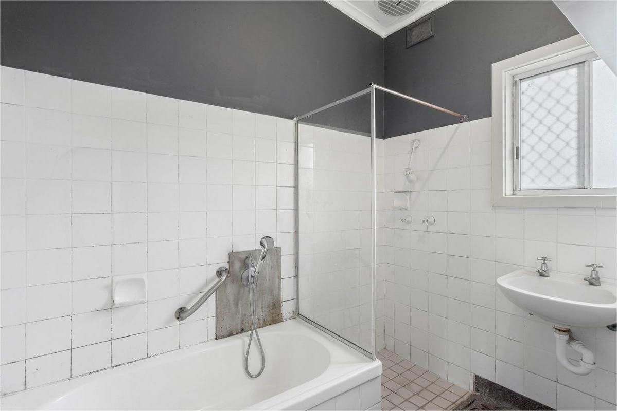 10 Searle Road — photo 5 of 14