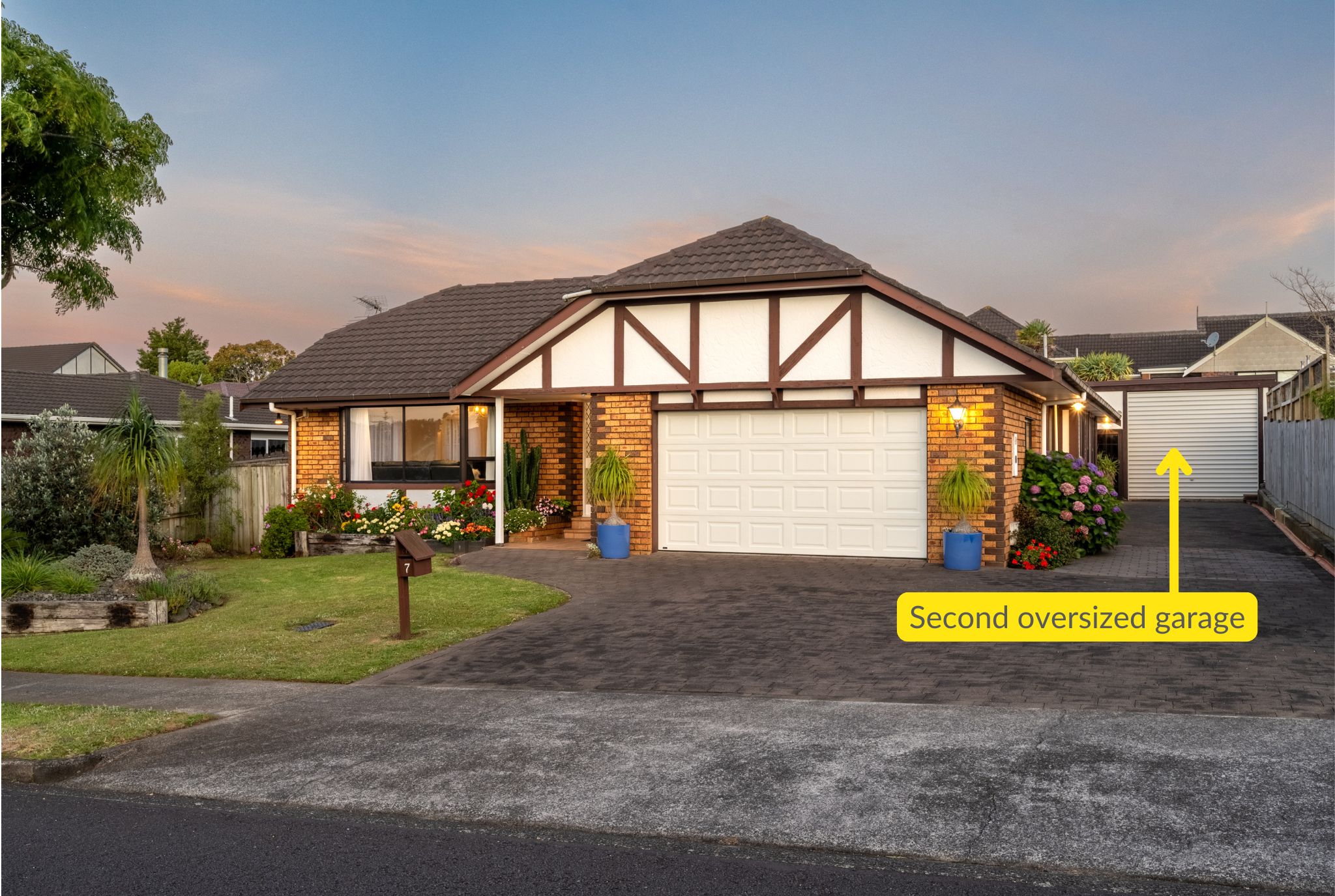 7 Majesty Place, Half Moon Bay, Manukau City